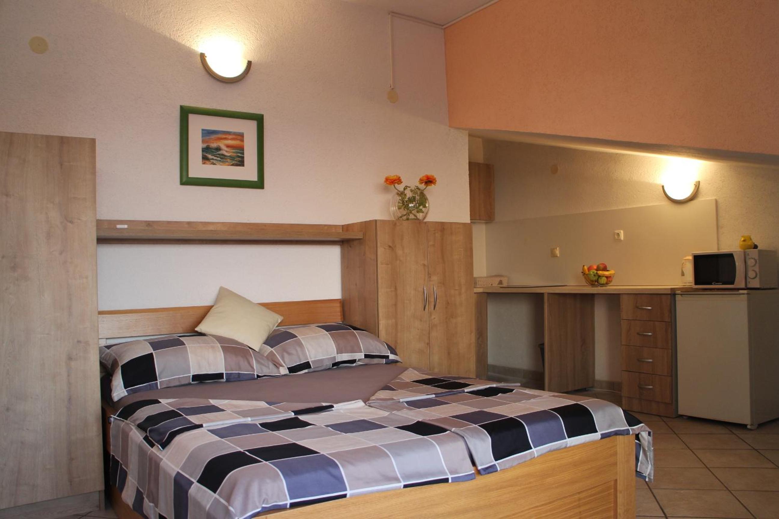 Studio Apartment with Sea View photo 3