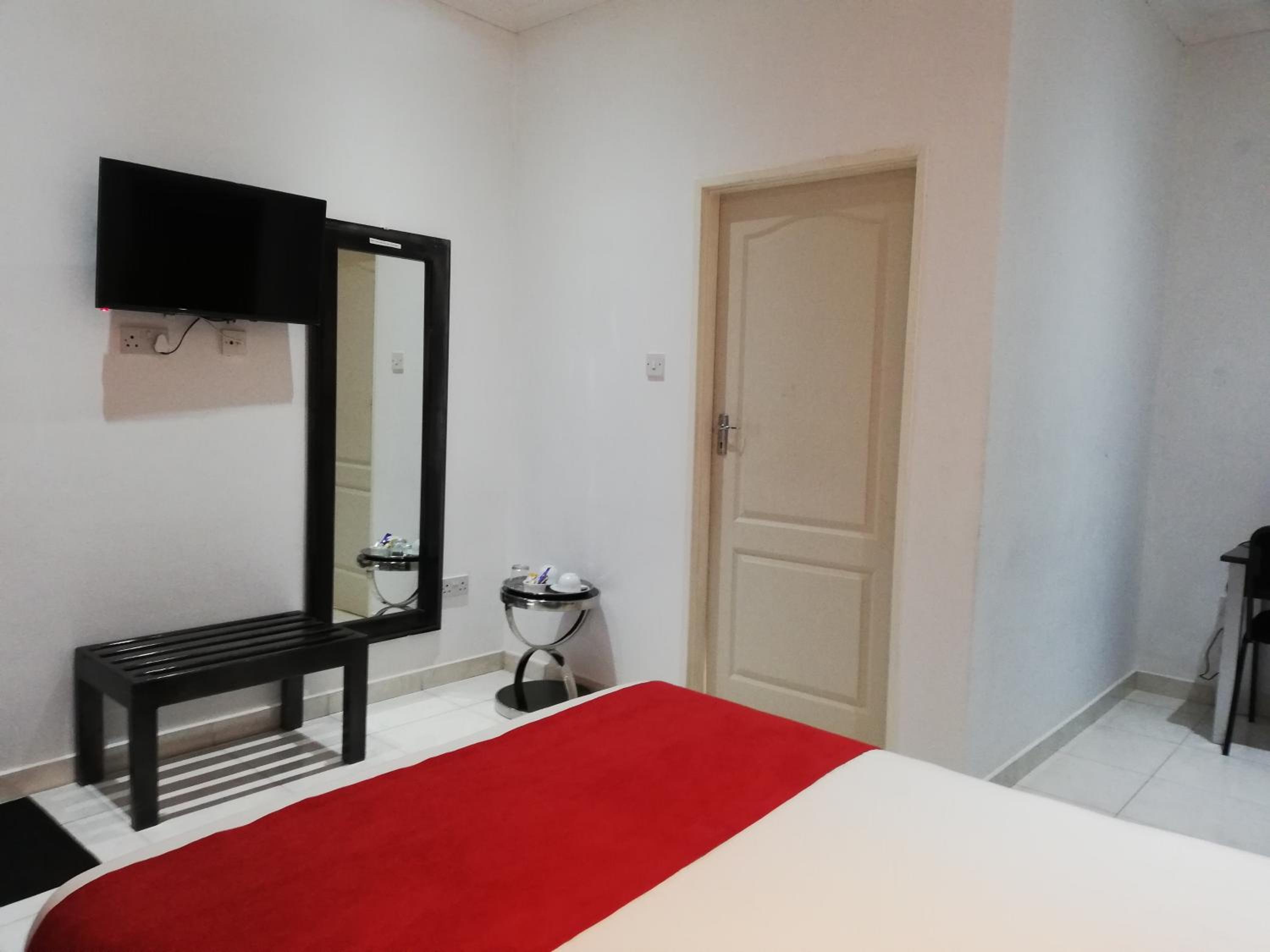 Double Room with Private Bathroom photo 2