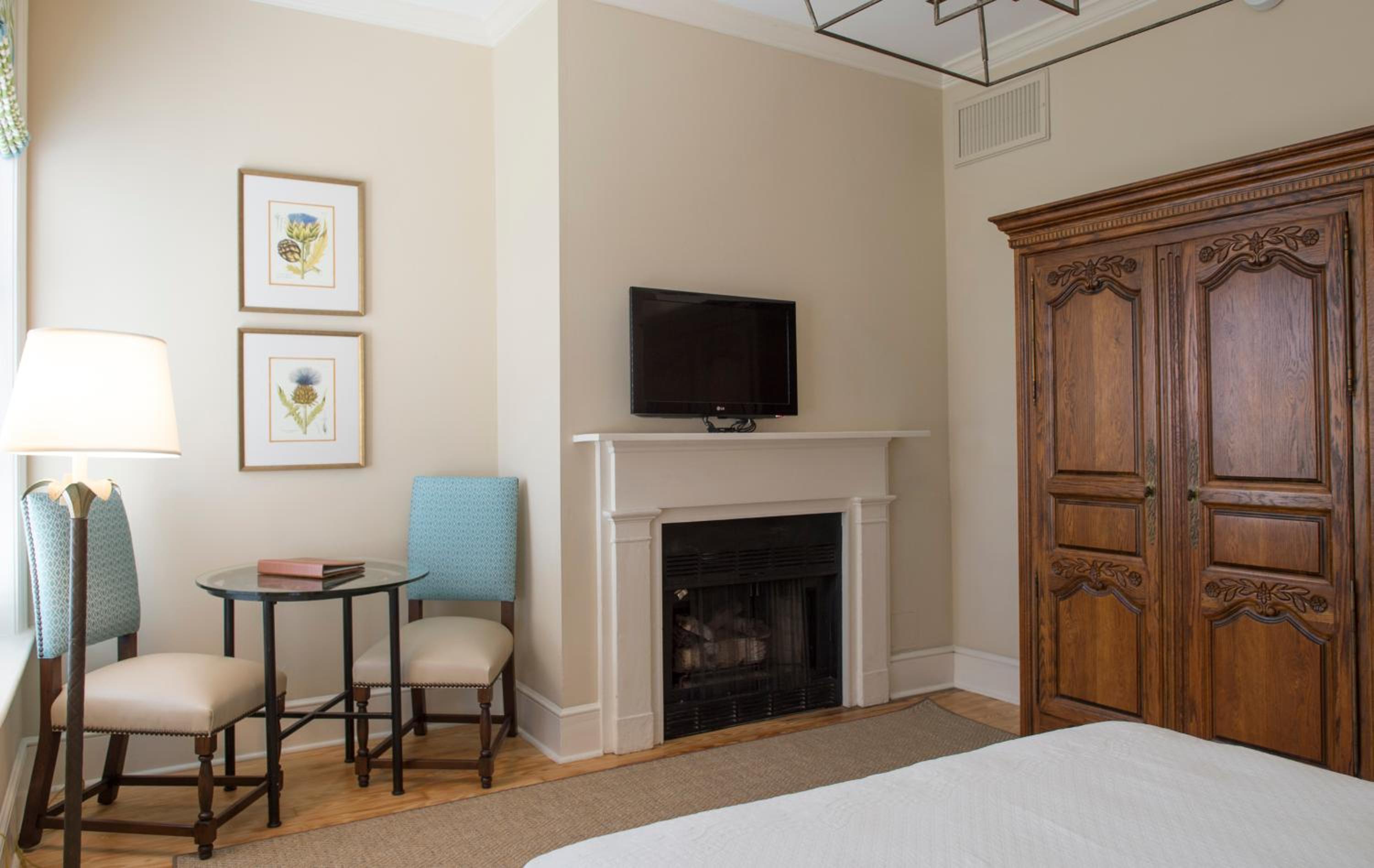 Standard Queen Room photo 1