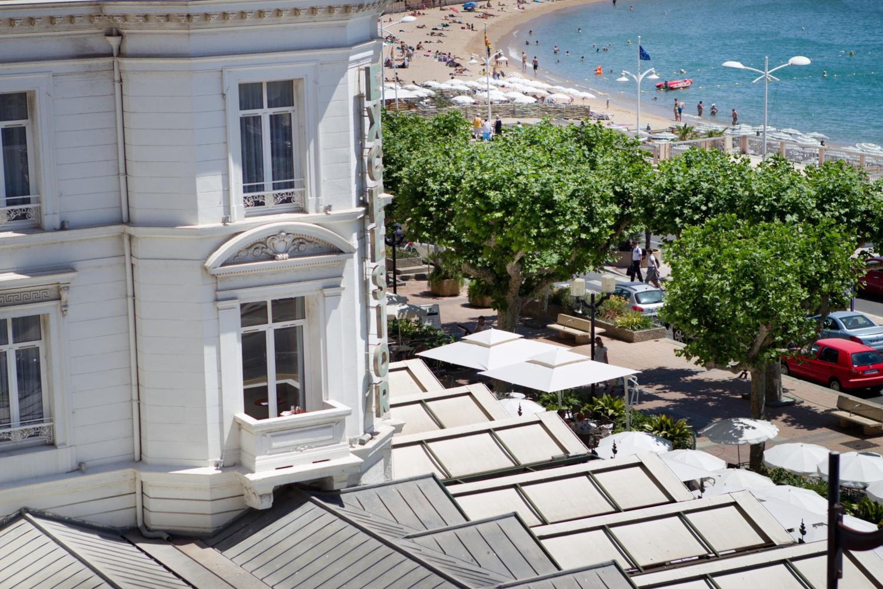 Double or Twin Room - Sea side view - Photo 2