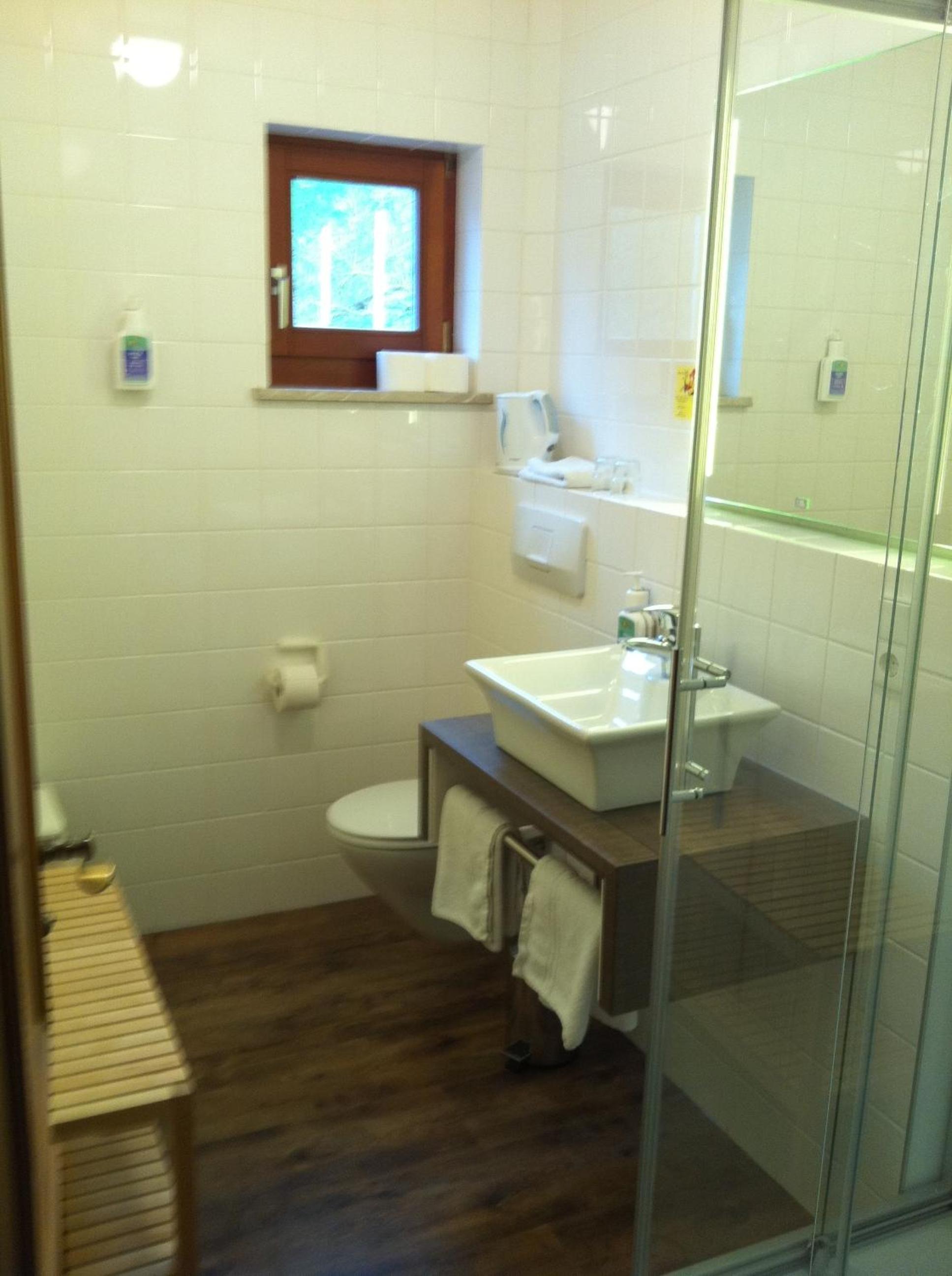Double Room with Lake View photo 2