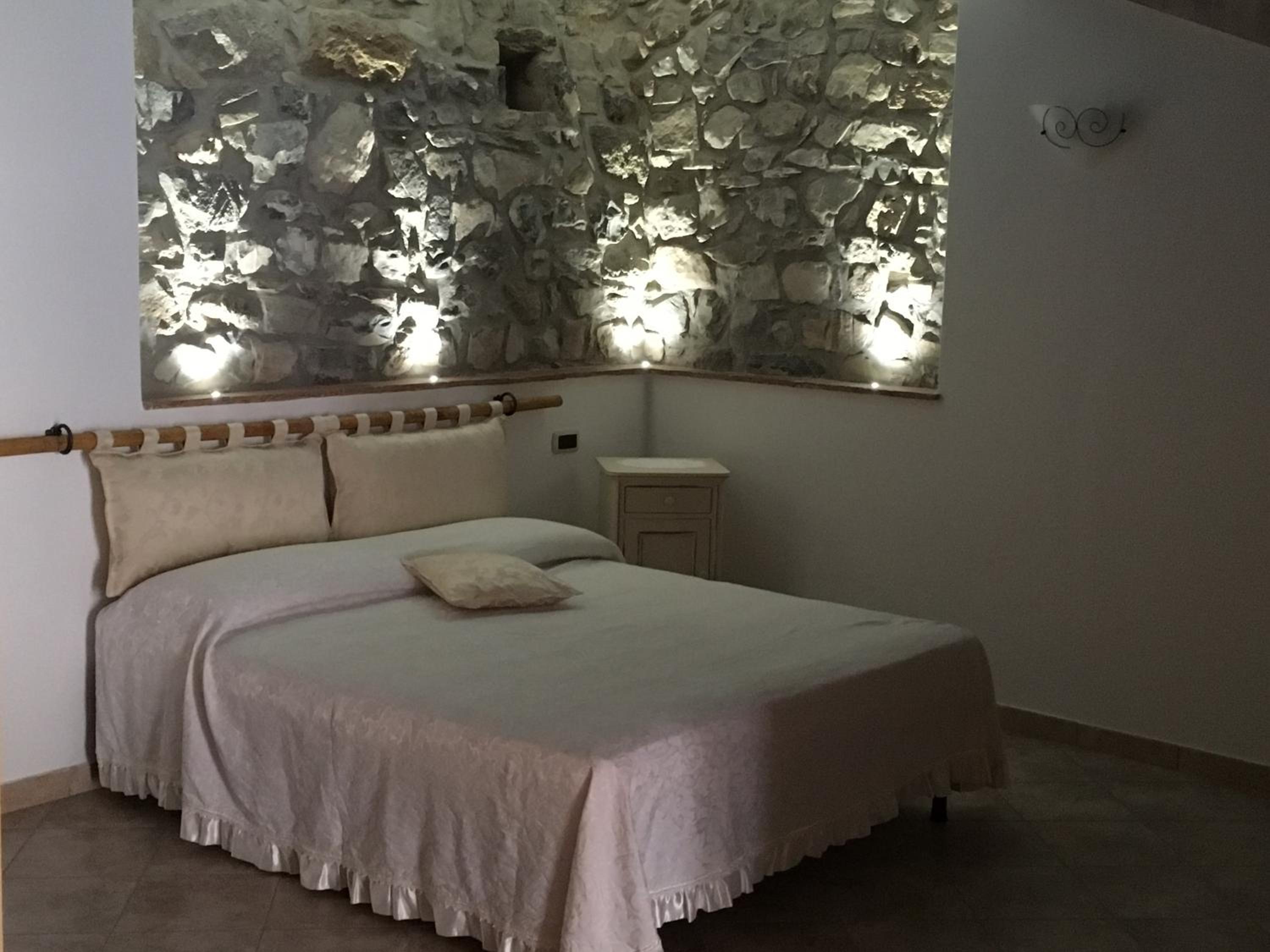 Triple Room with Private Bathroom photo 3