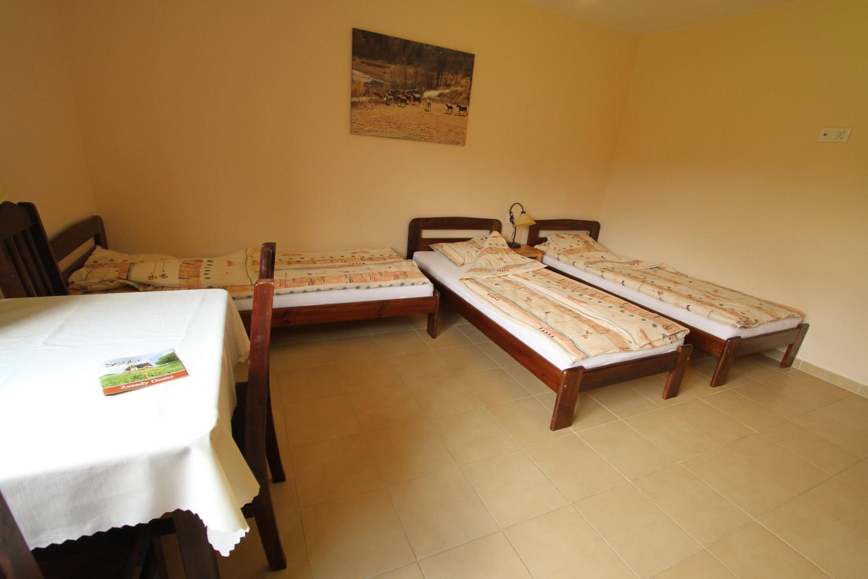 Triple Room with Private Bathroom - Photo 7
