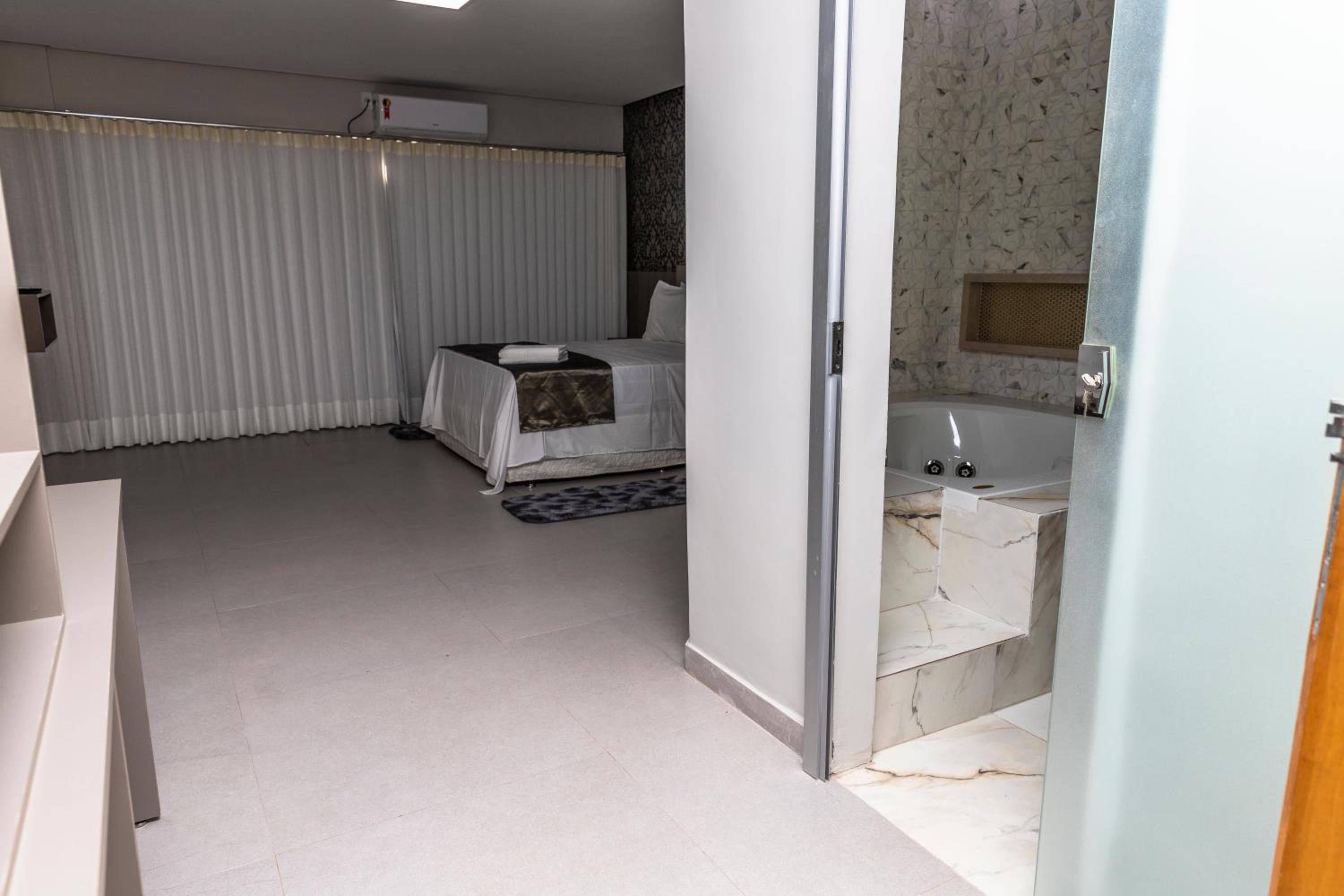 Deluxe Suite photo 2
