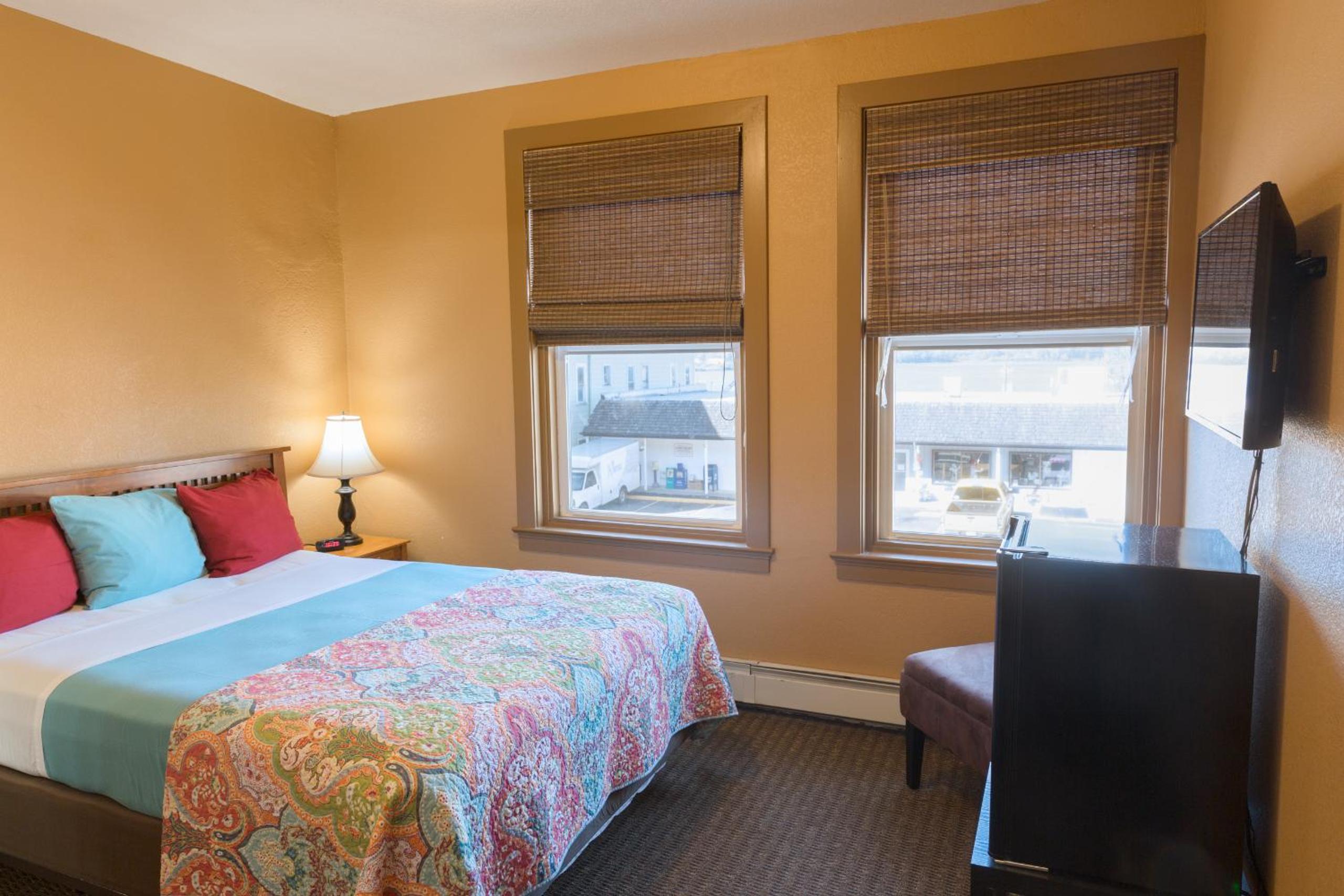 Queen Room with River View photo 3