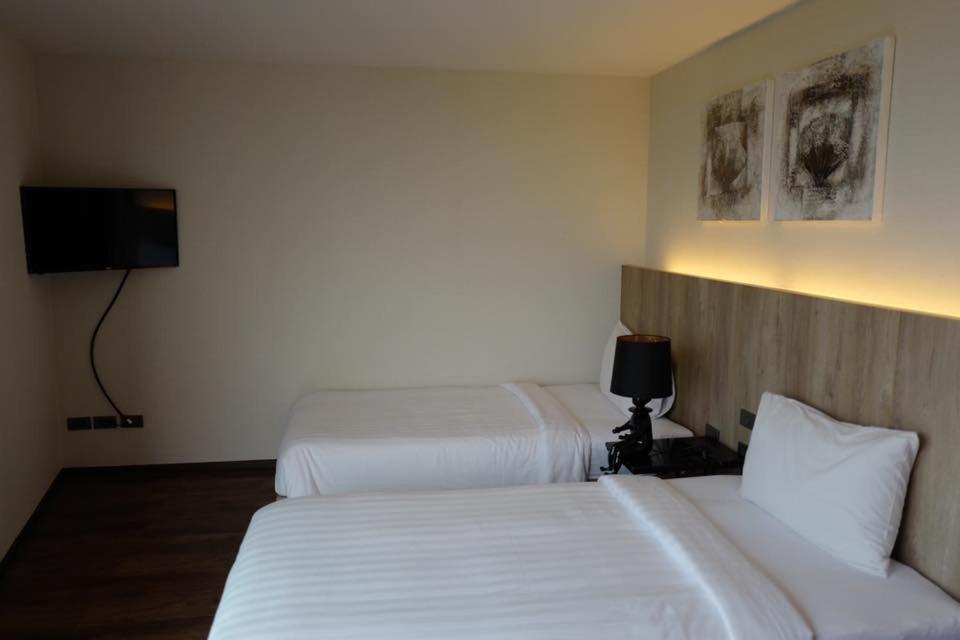 Deluxe Twin Room photo 2