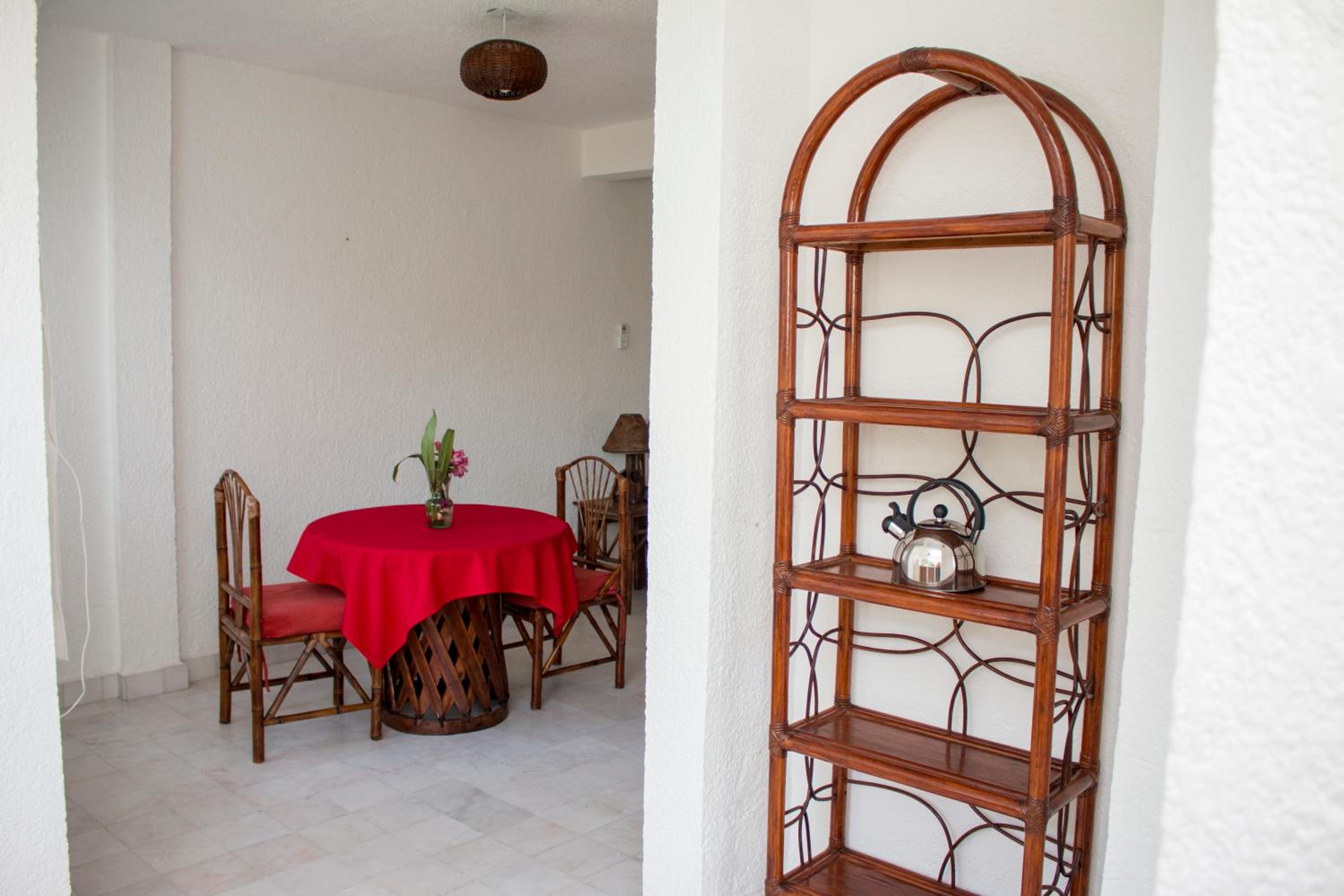 Apartment with Balcony - Photo 11