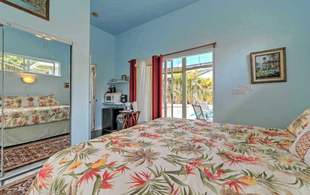 Double Room with Pool View - Photo 28