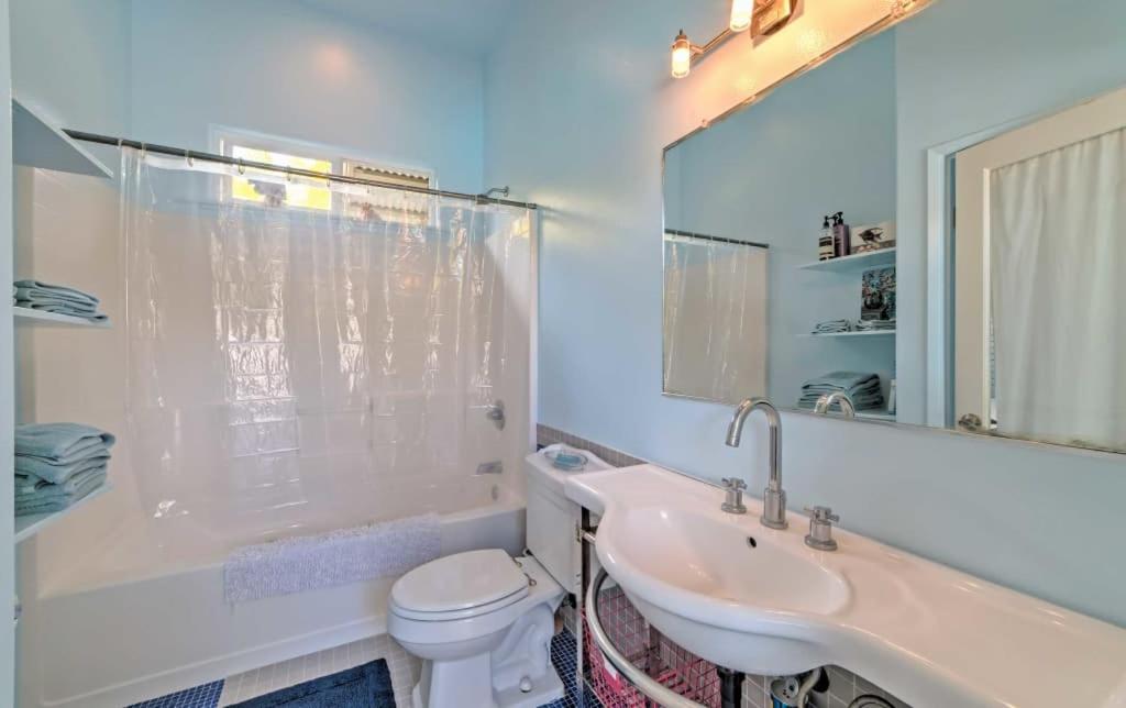 Double Room with Pool View - Photo 22