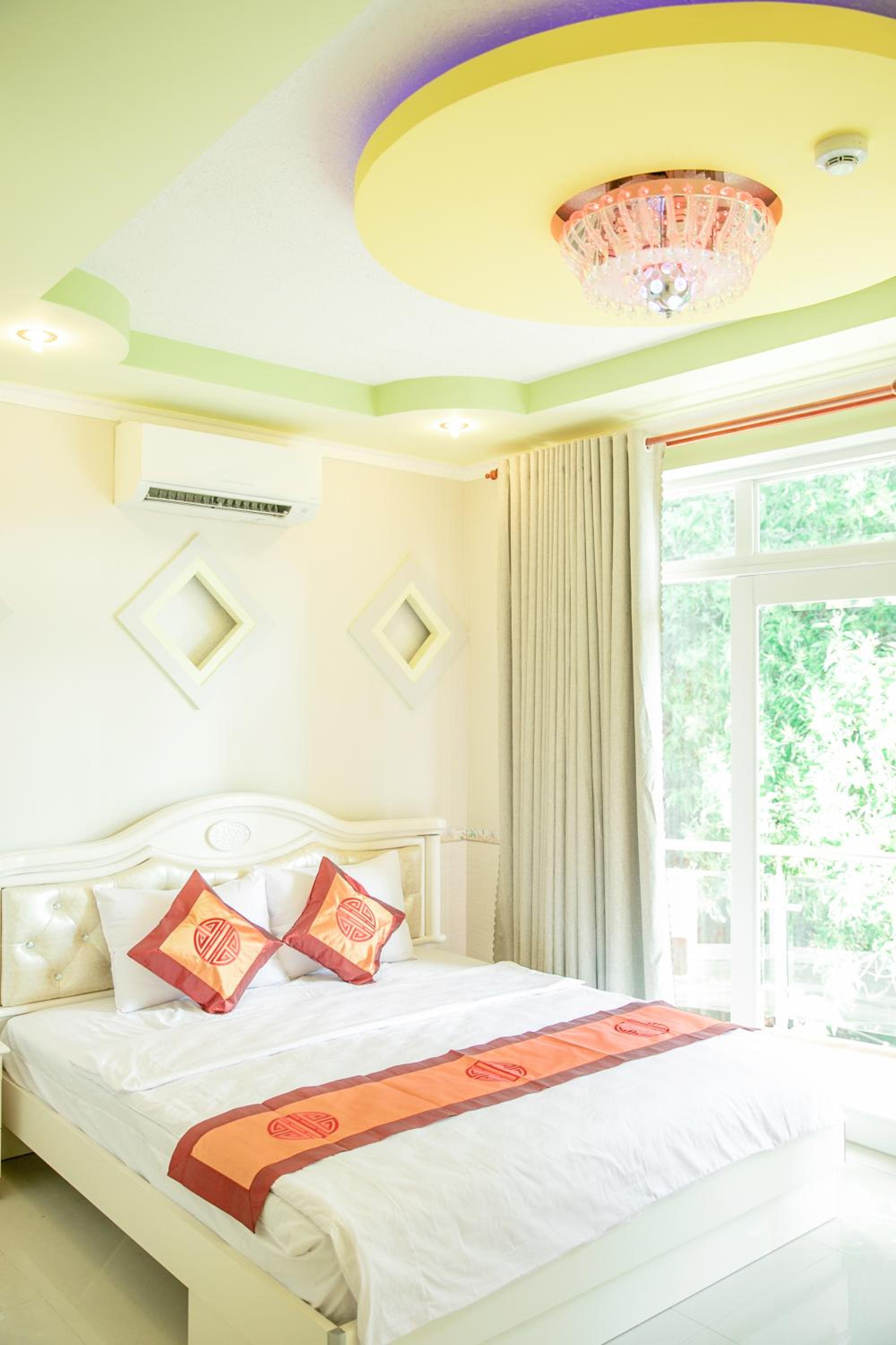 King Room with Balcony photo 2