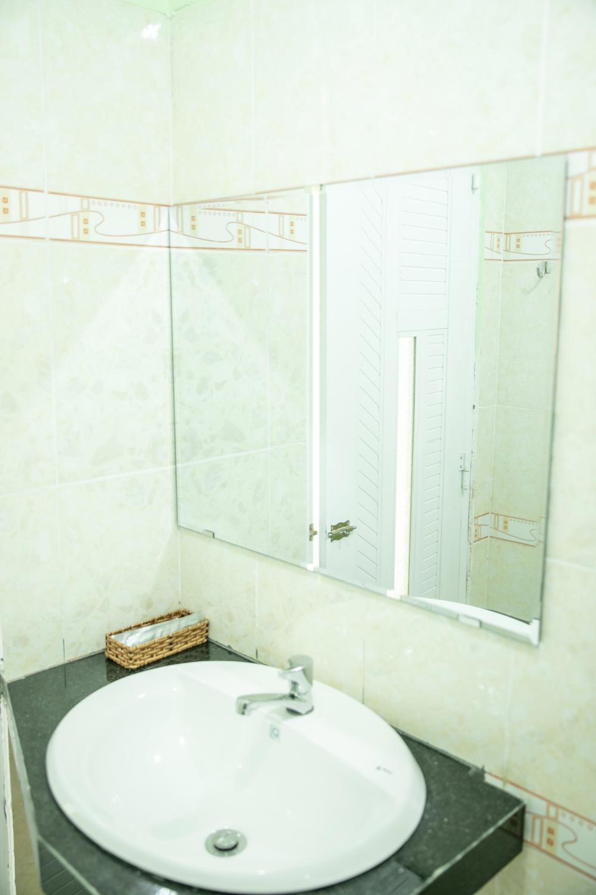 Standard King Room photo 2
