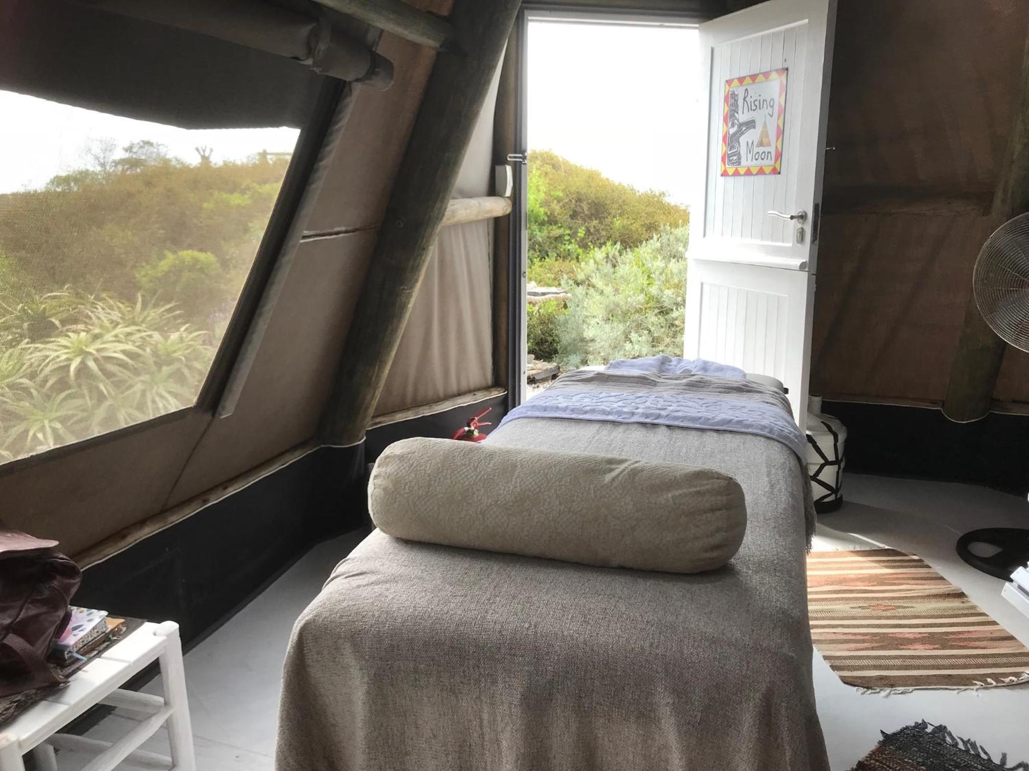 Tent - Photo 1