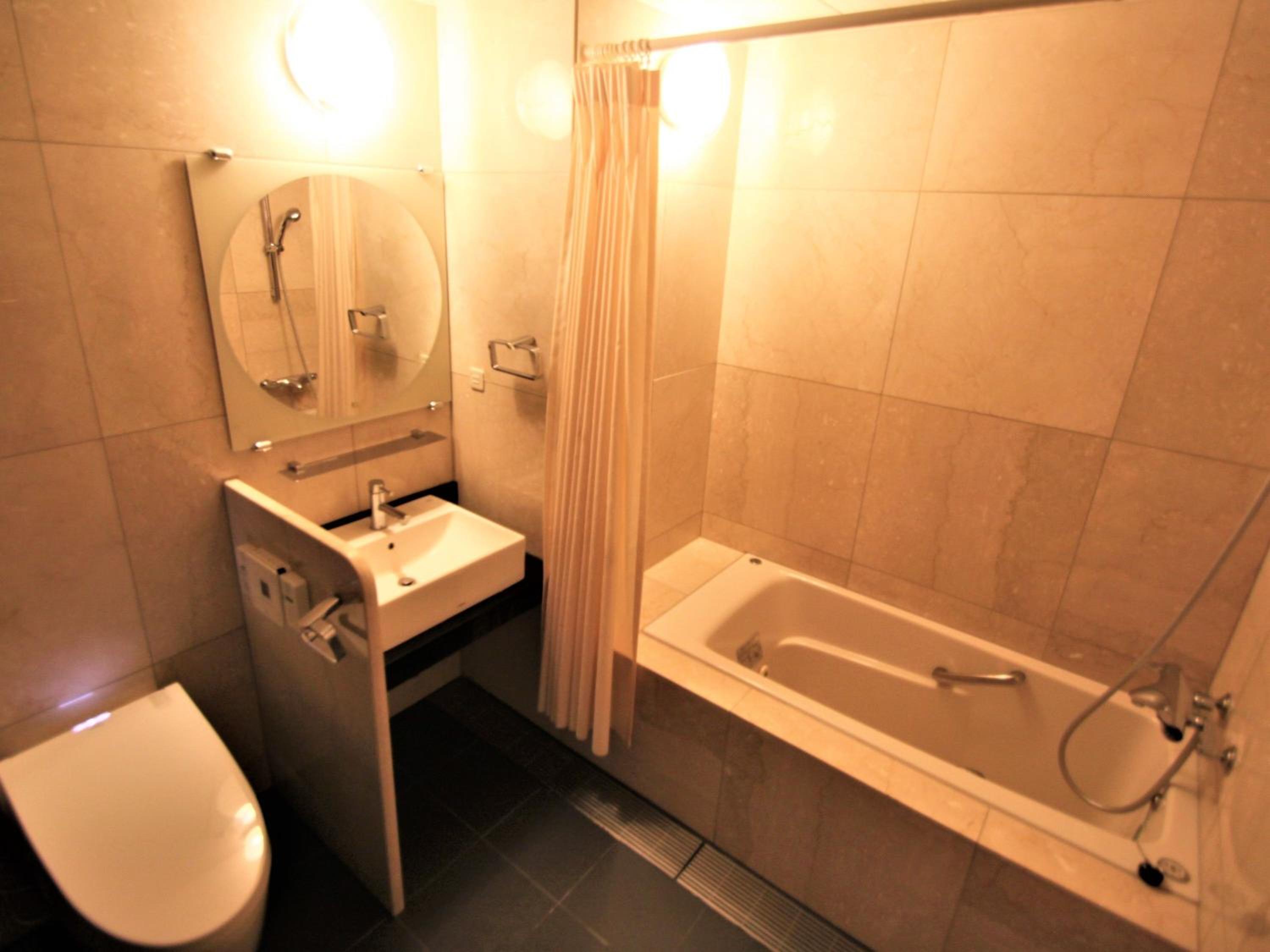 Deluxe Twin Room - Non-Smoking - Photo 12