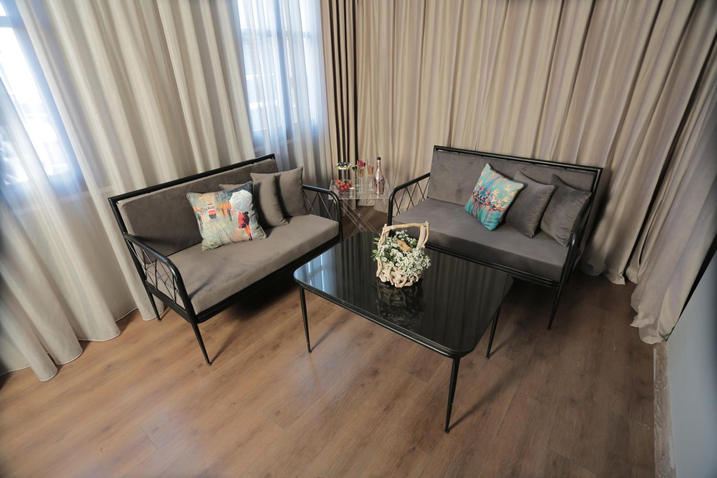 Junior Suite with Balcony photo 2