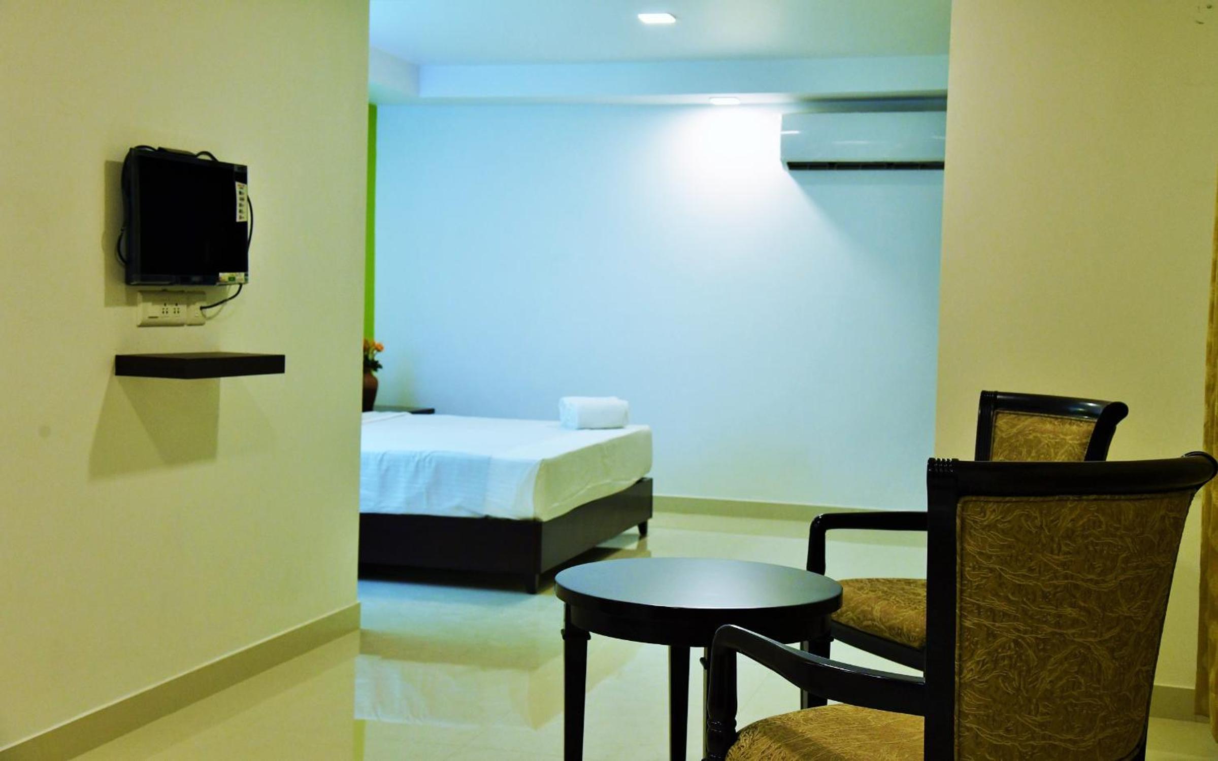 Suite - Photo 4