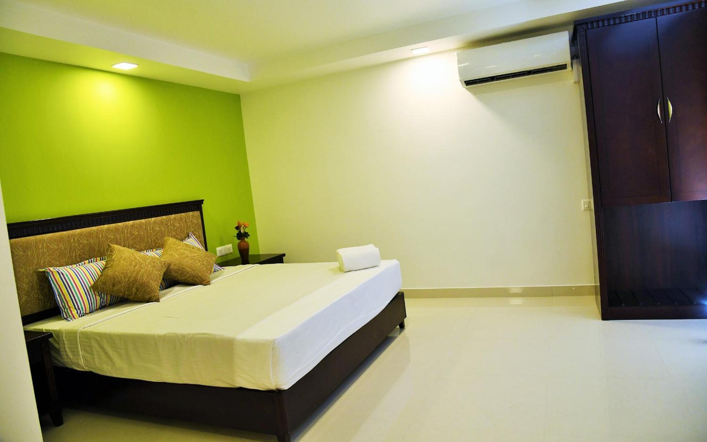 Deluxe Room - Photo 5