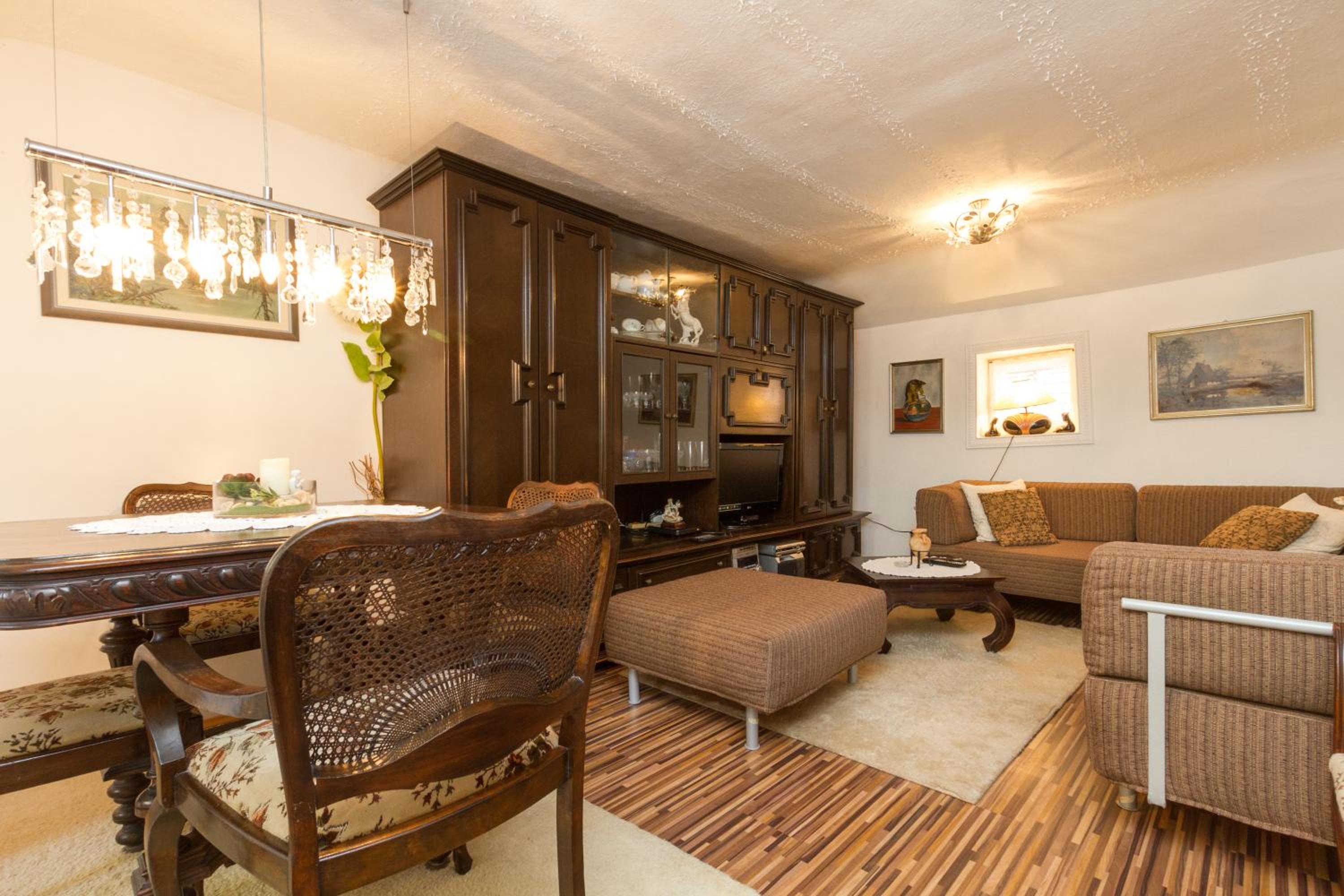 One-Bedroom Apartment (2 Adults) - Reica Street