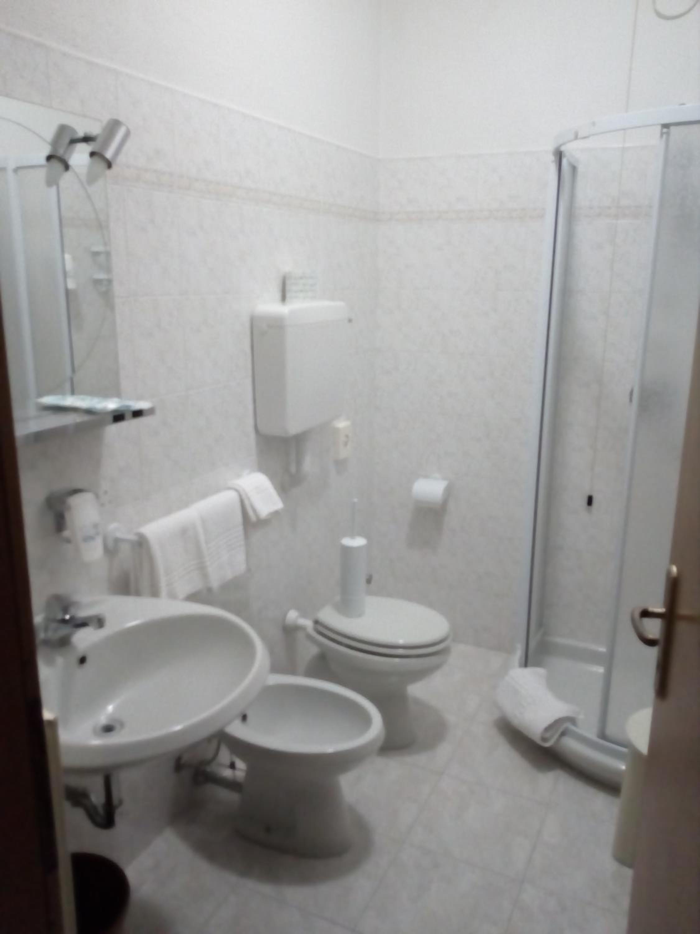 Quadruple Room - Photo 2