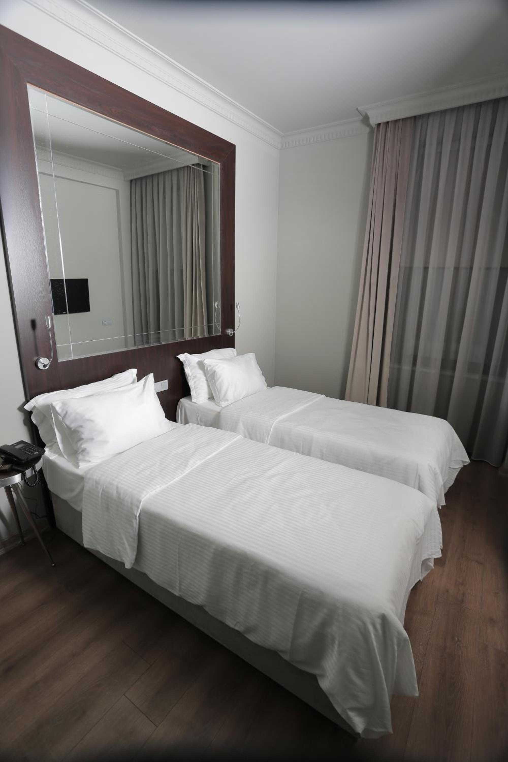 Deluxe Twin Room photo 1