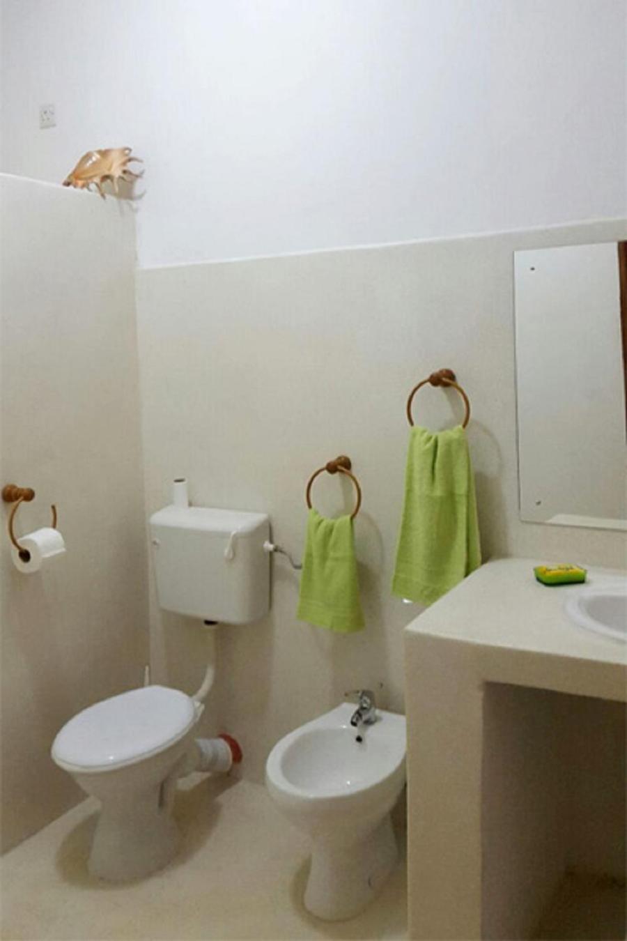 Double Room - Photo 6