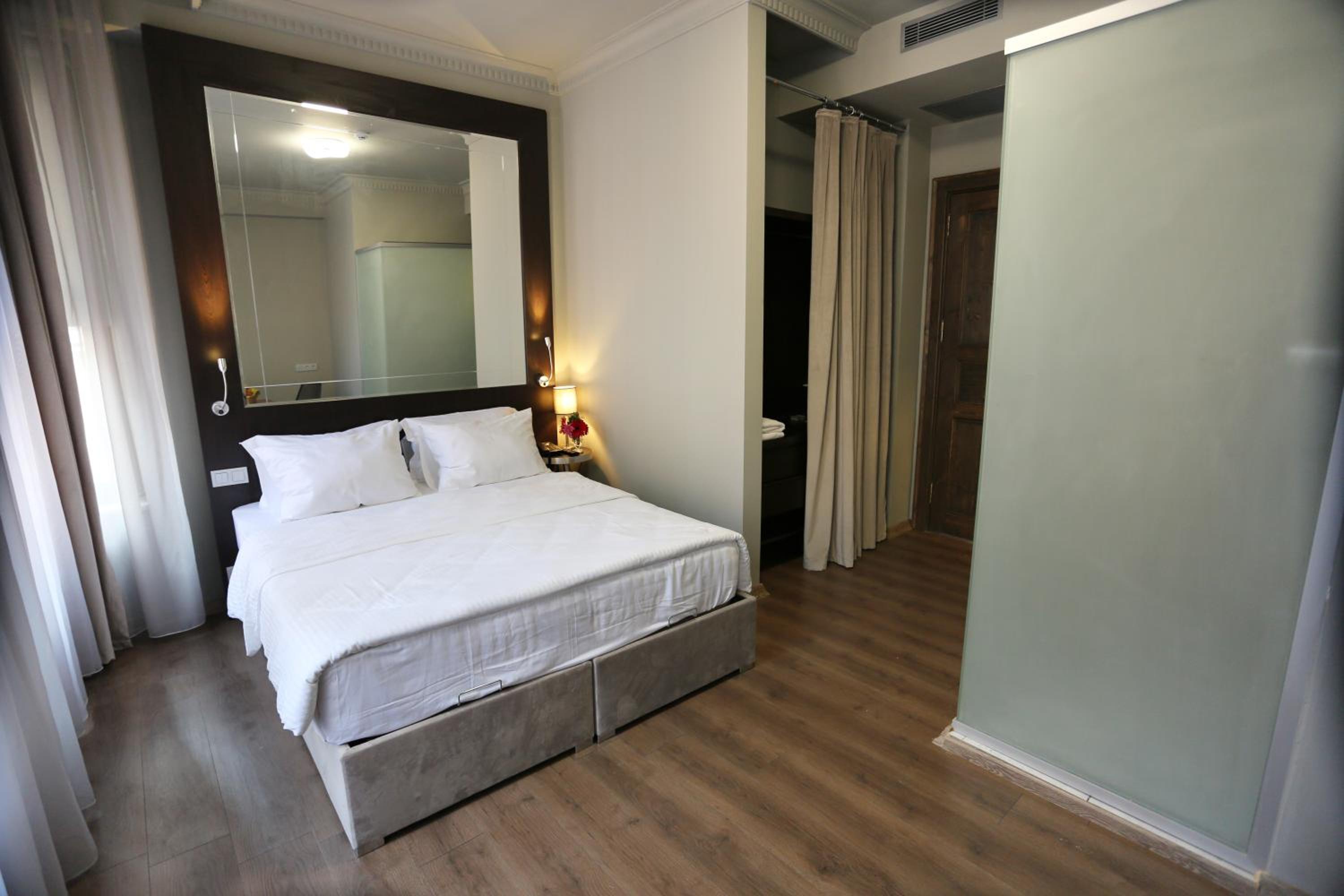 Deluxe Triple Room photo 1