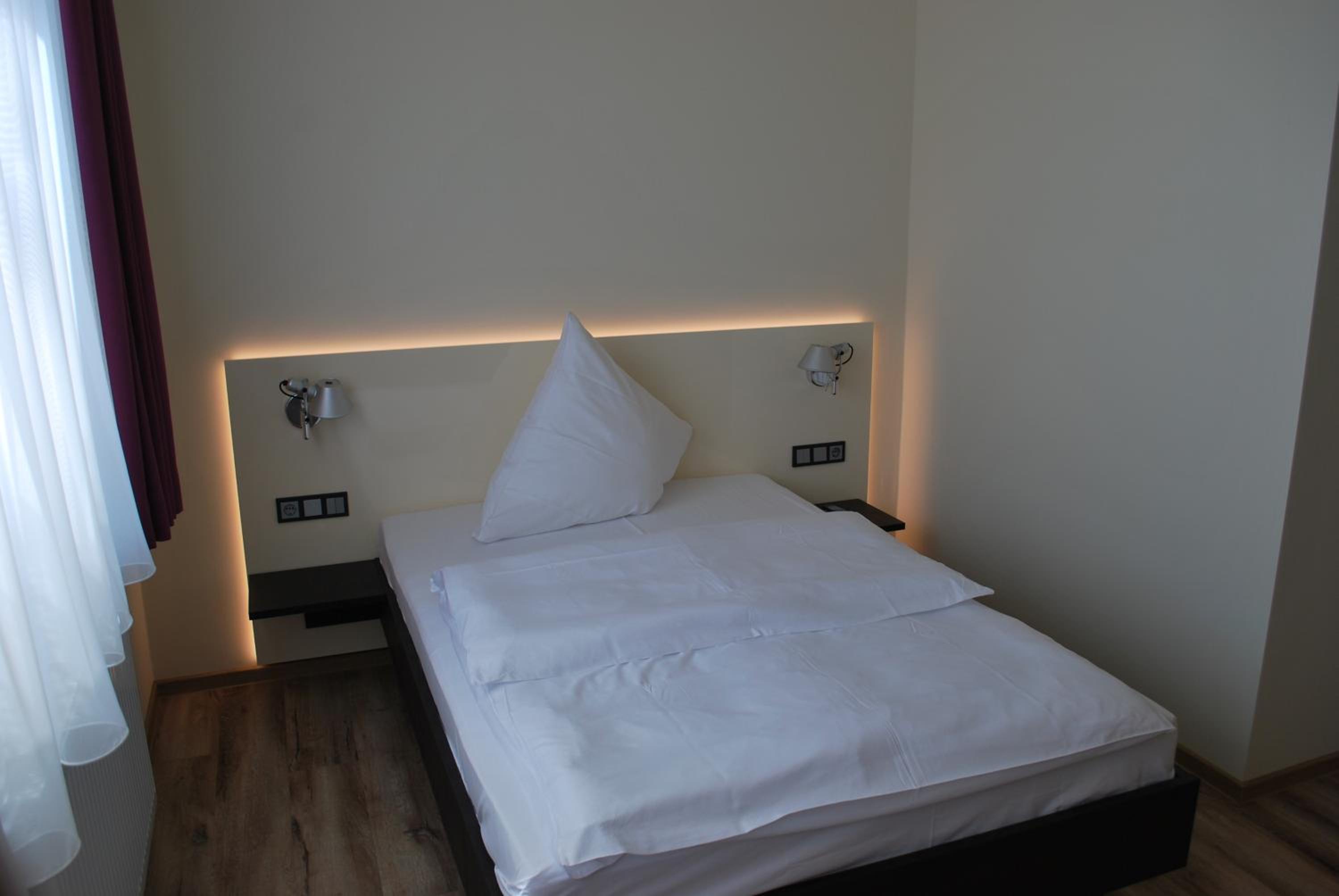 Single Room photo 3