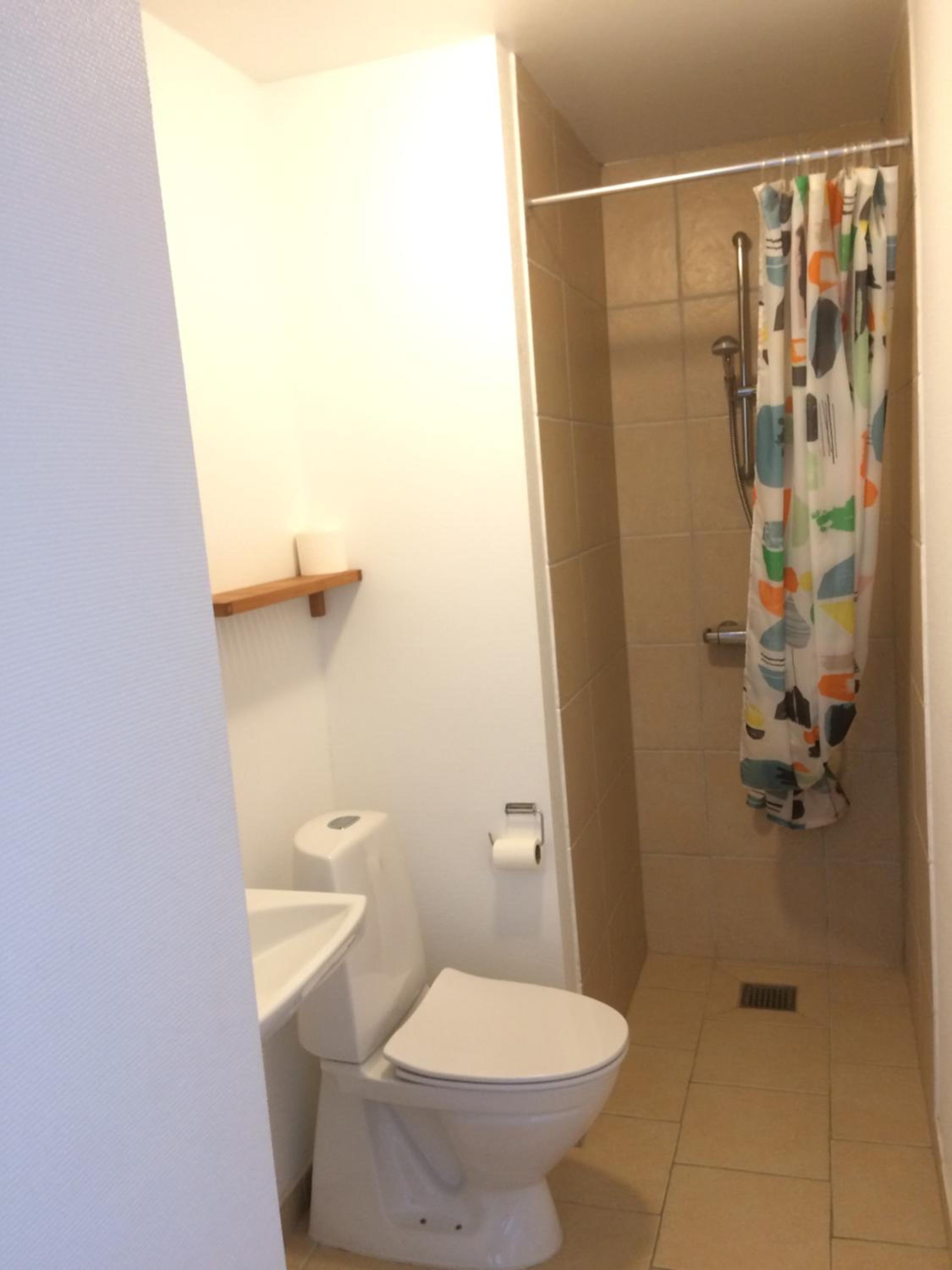 Budget Twin Room photo 2