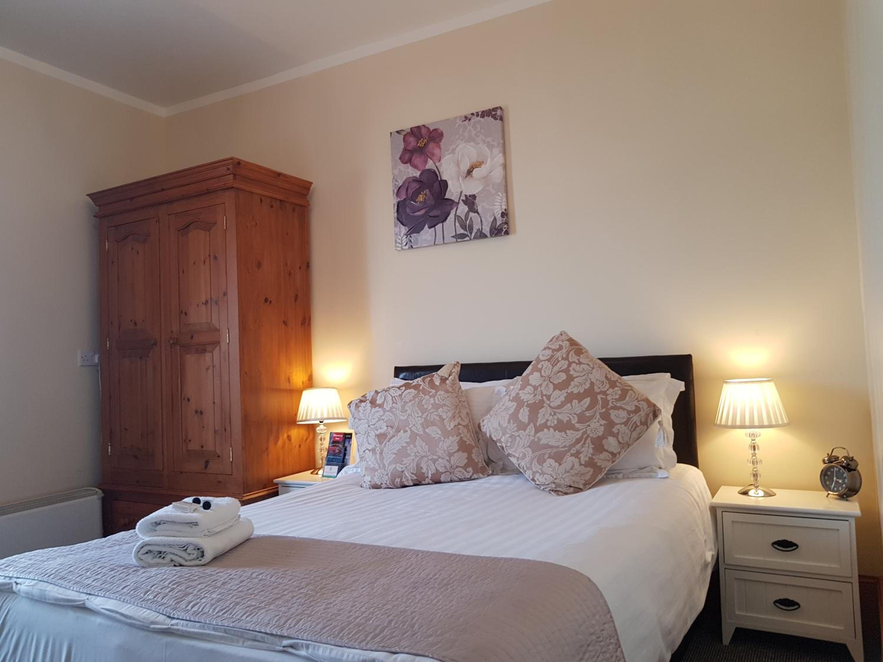 Budget Double Room with Shared Shower and Toilet No. 8 photo 2