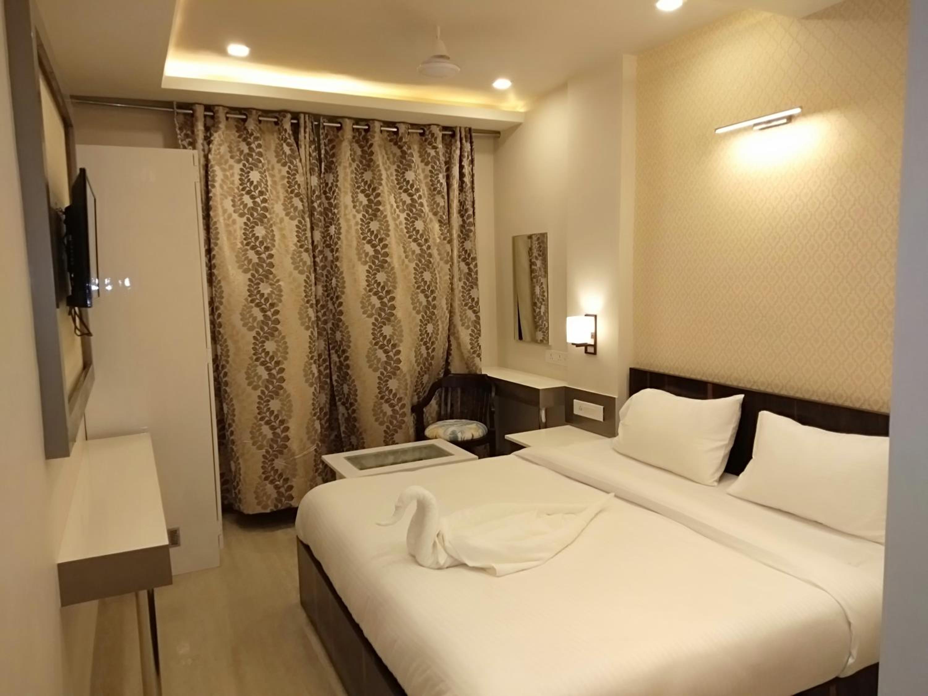 Deluxe Double Room - Photo 5
