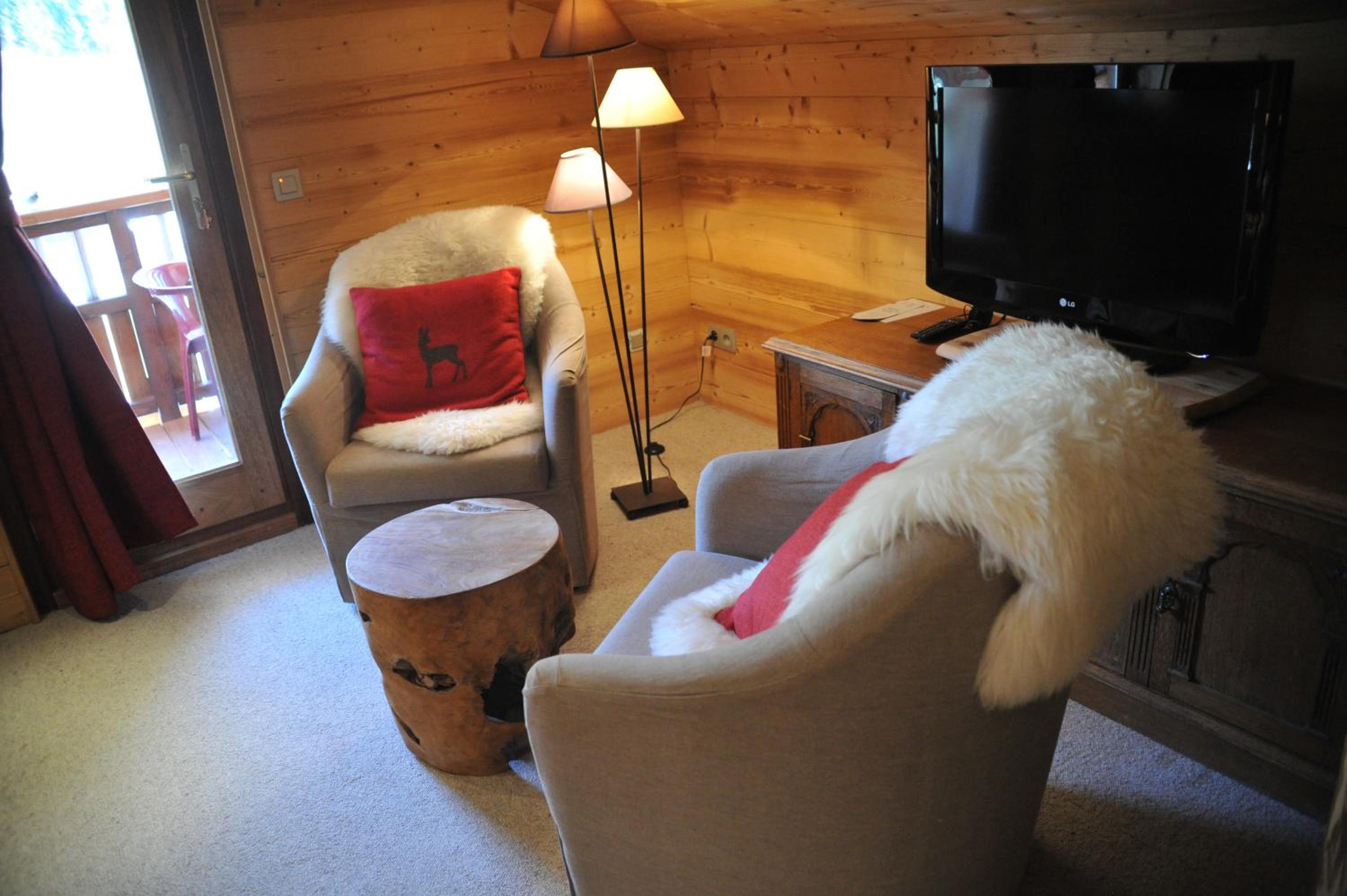 Double or Twin Room - Photo 4
