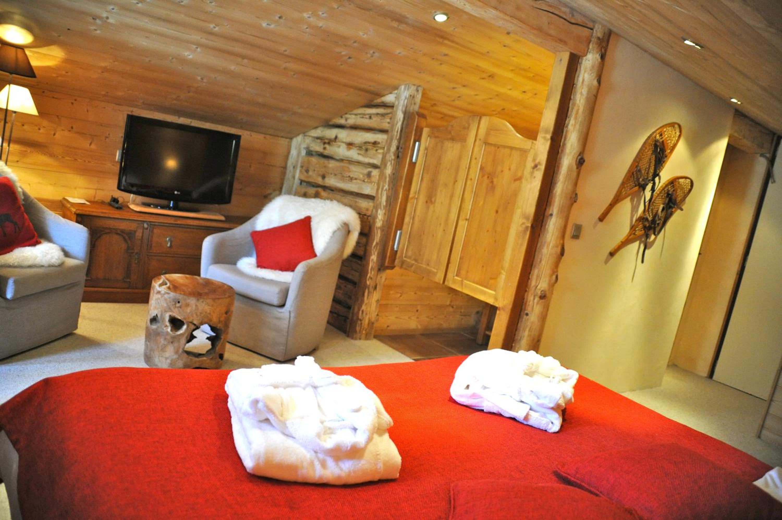 Double or Twin Room - Photo 5