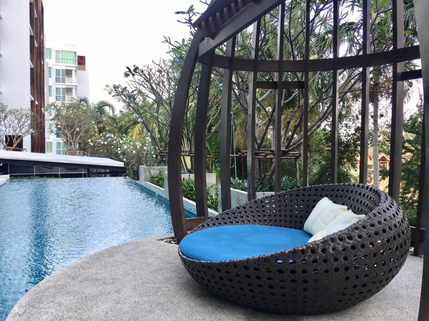 Deluxe Double Room with Pool Access - Photo 4