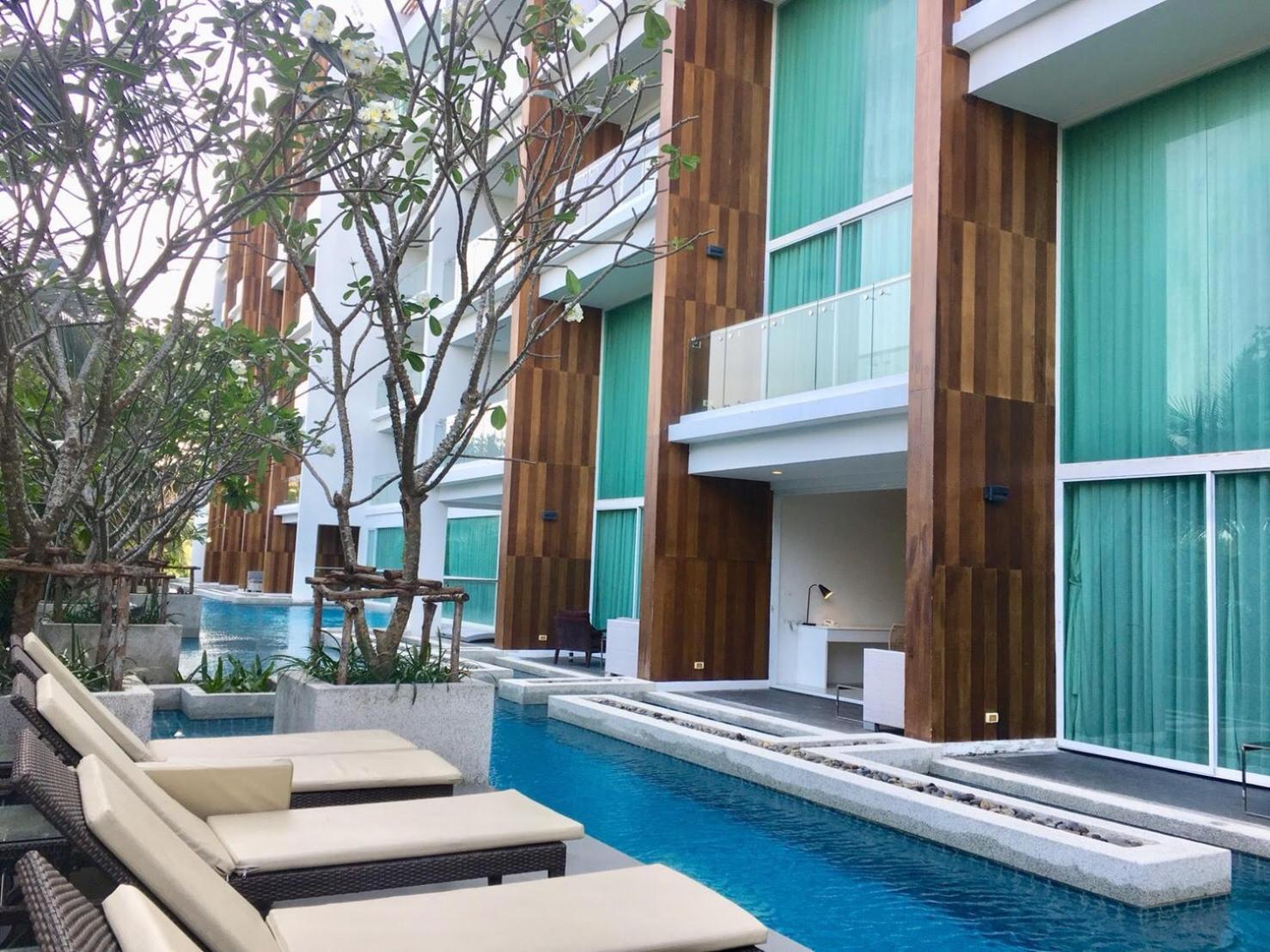 Deluxe Double Room with Pool Access - Photo 5