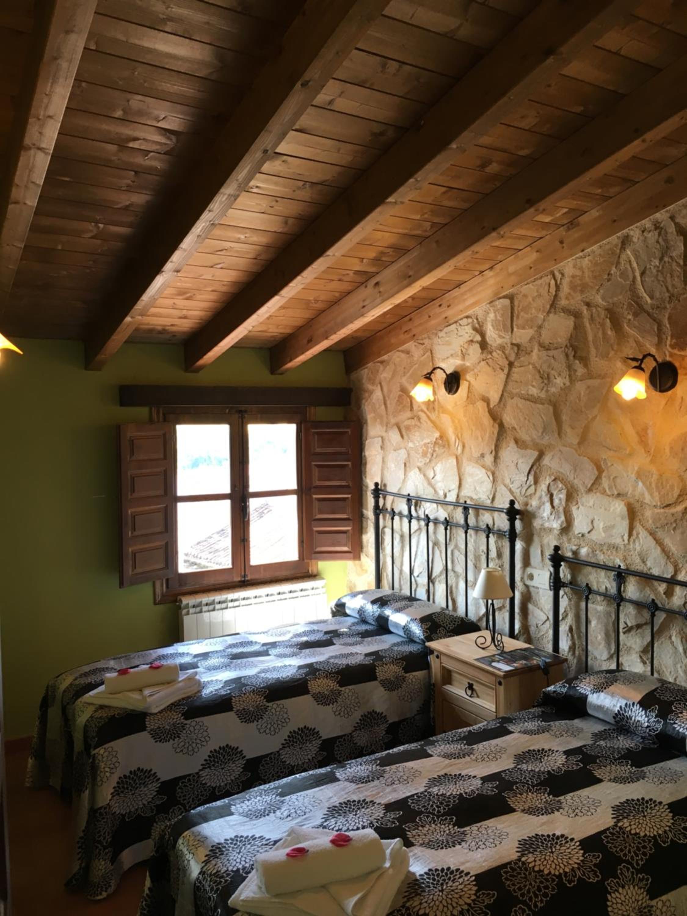 Casa adosada de tres habitaciones