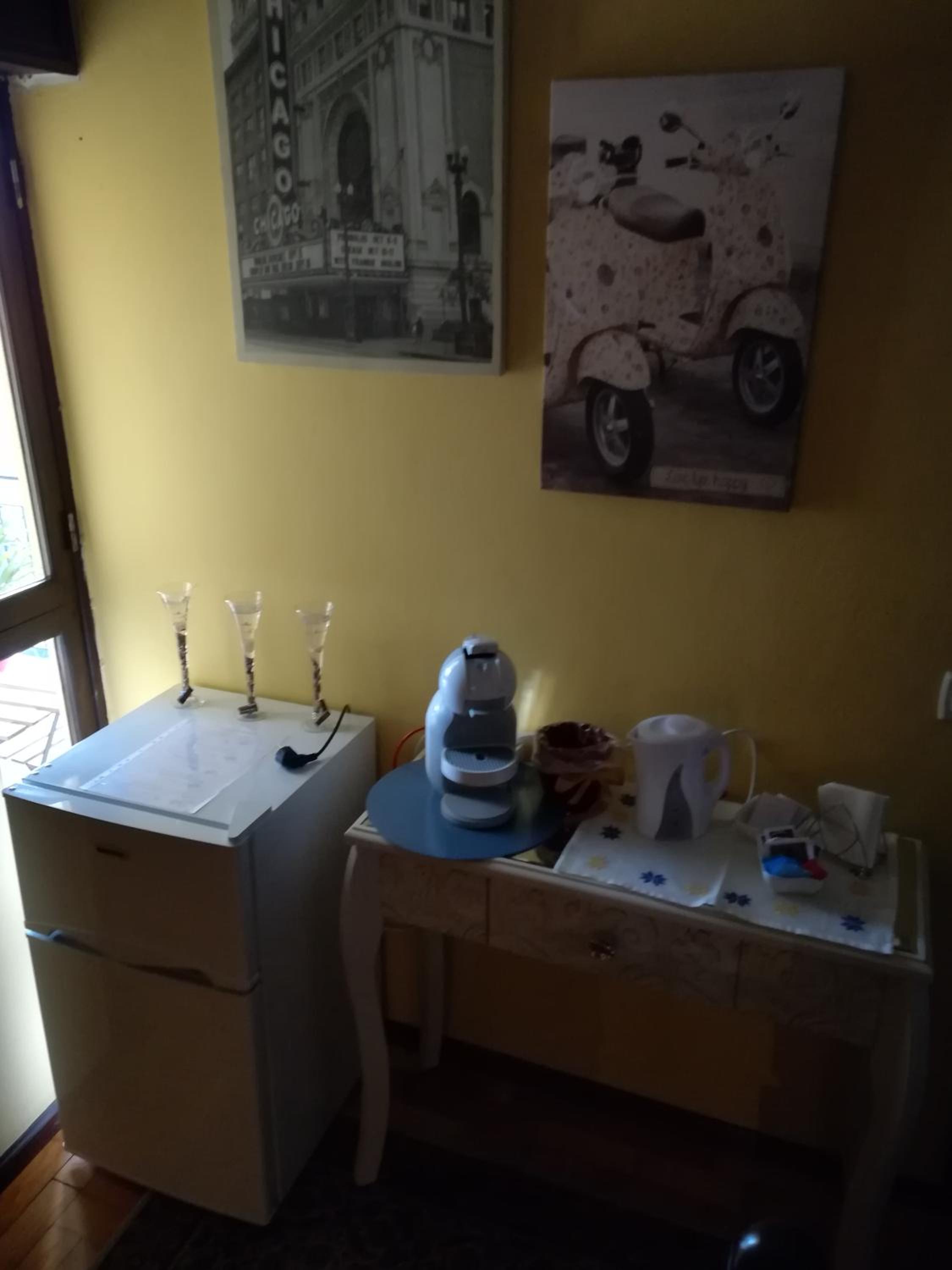 Double or Twin Room - Photo 6