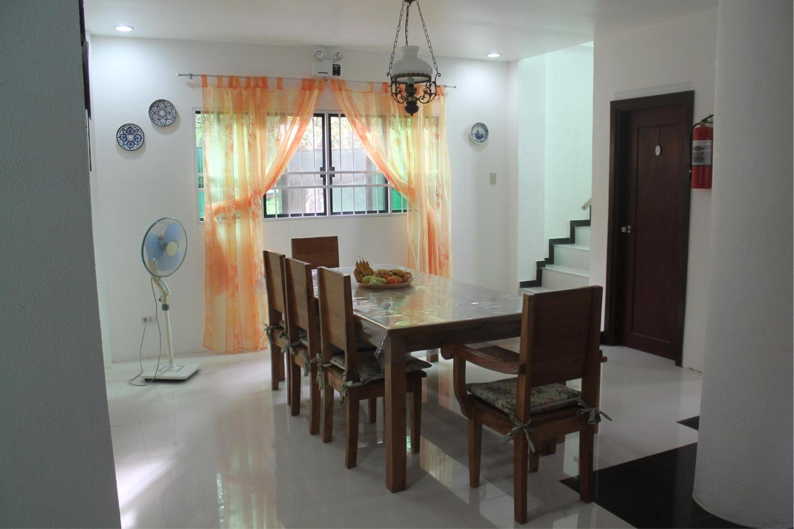 Deluxe Double Room with Shower - Photo 6