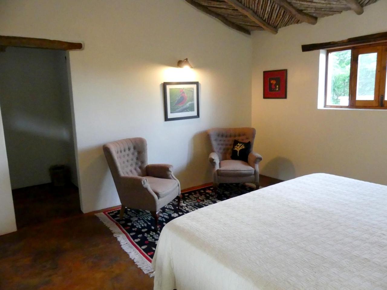 Deluxe King Room photo 3