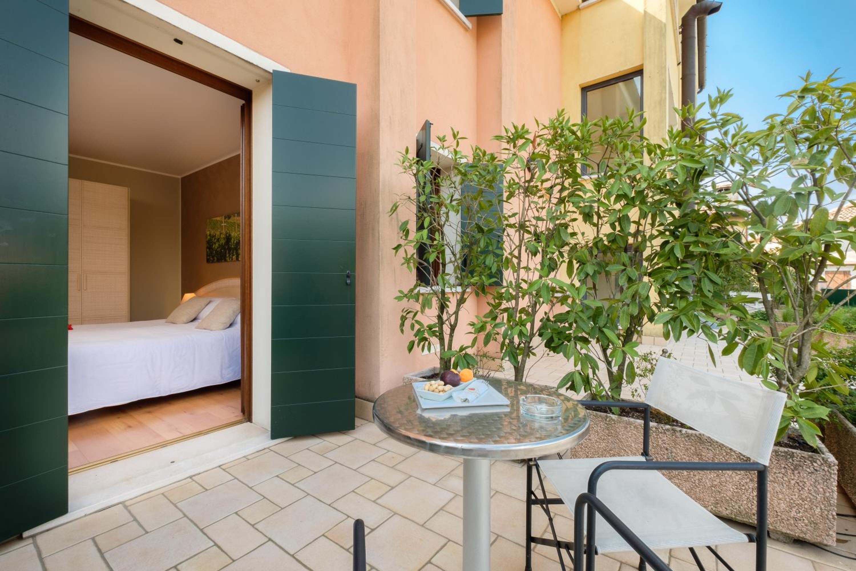 Classic Double Room with Mountain View and Spa Access - Photo 7