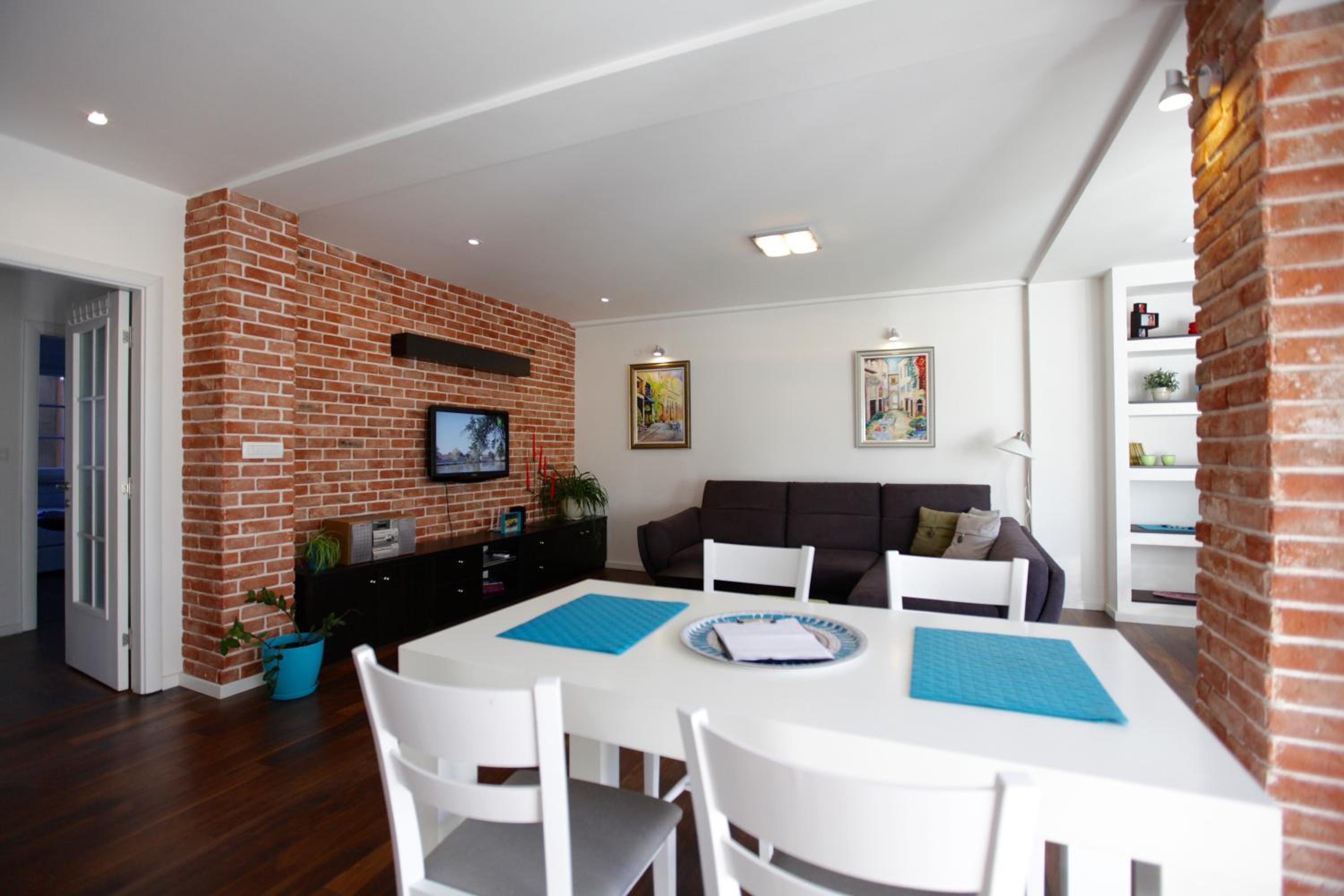Luxury Two-Bedroom Apartment