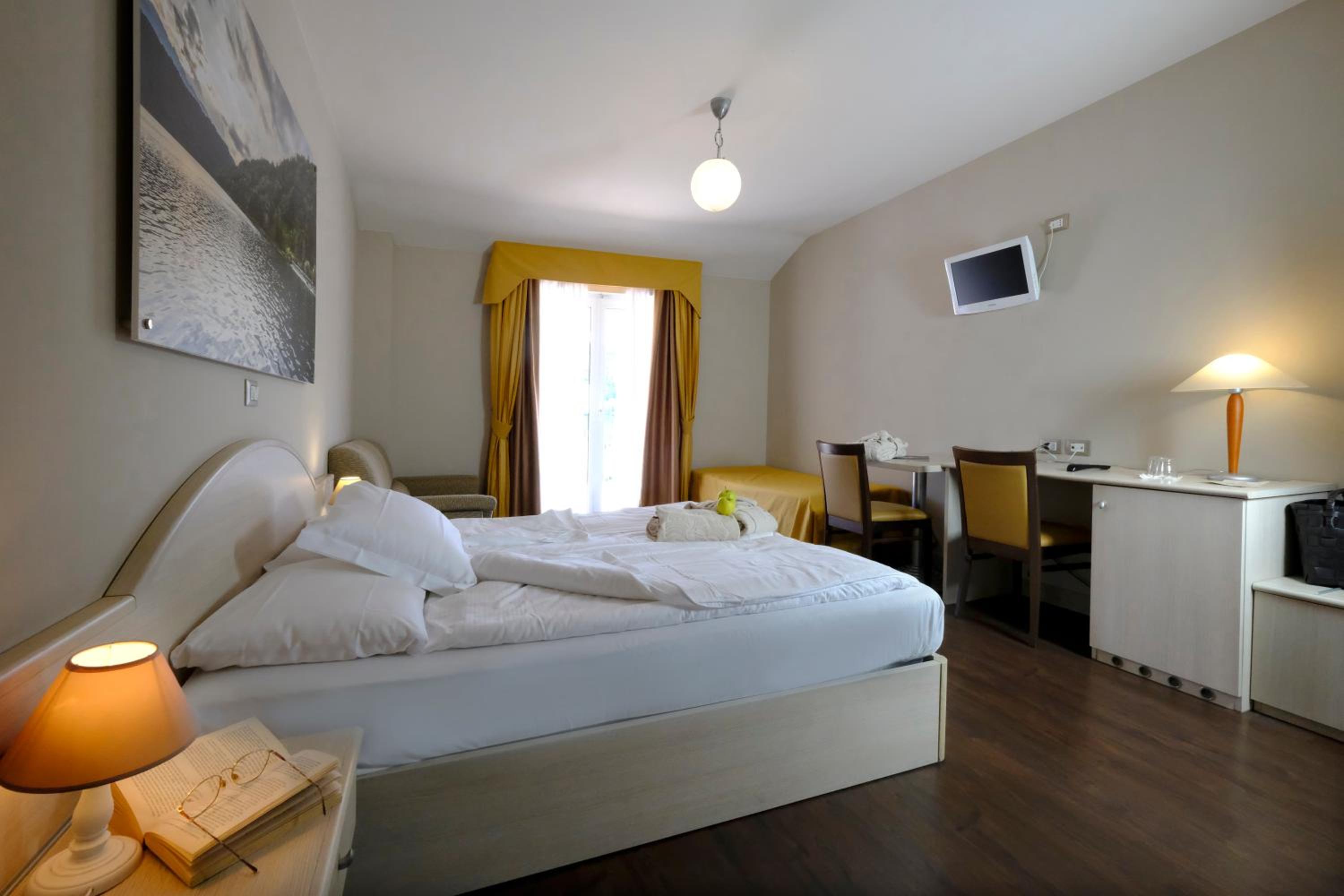 Standard Room photo 1