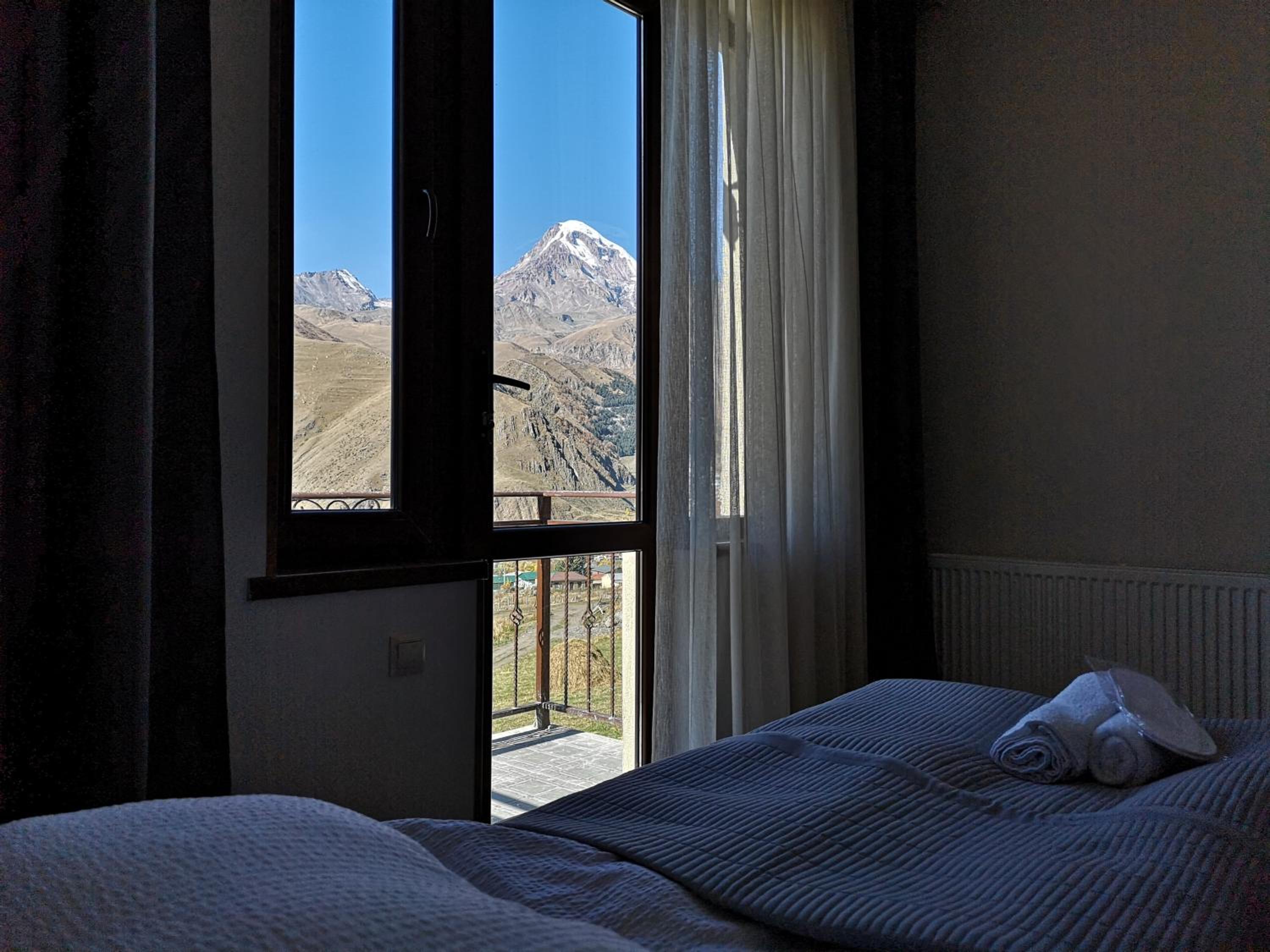 Twin Room With Mountain View