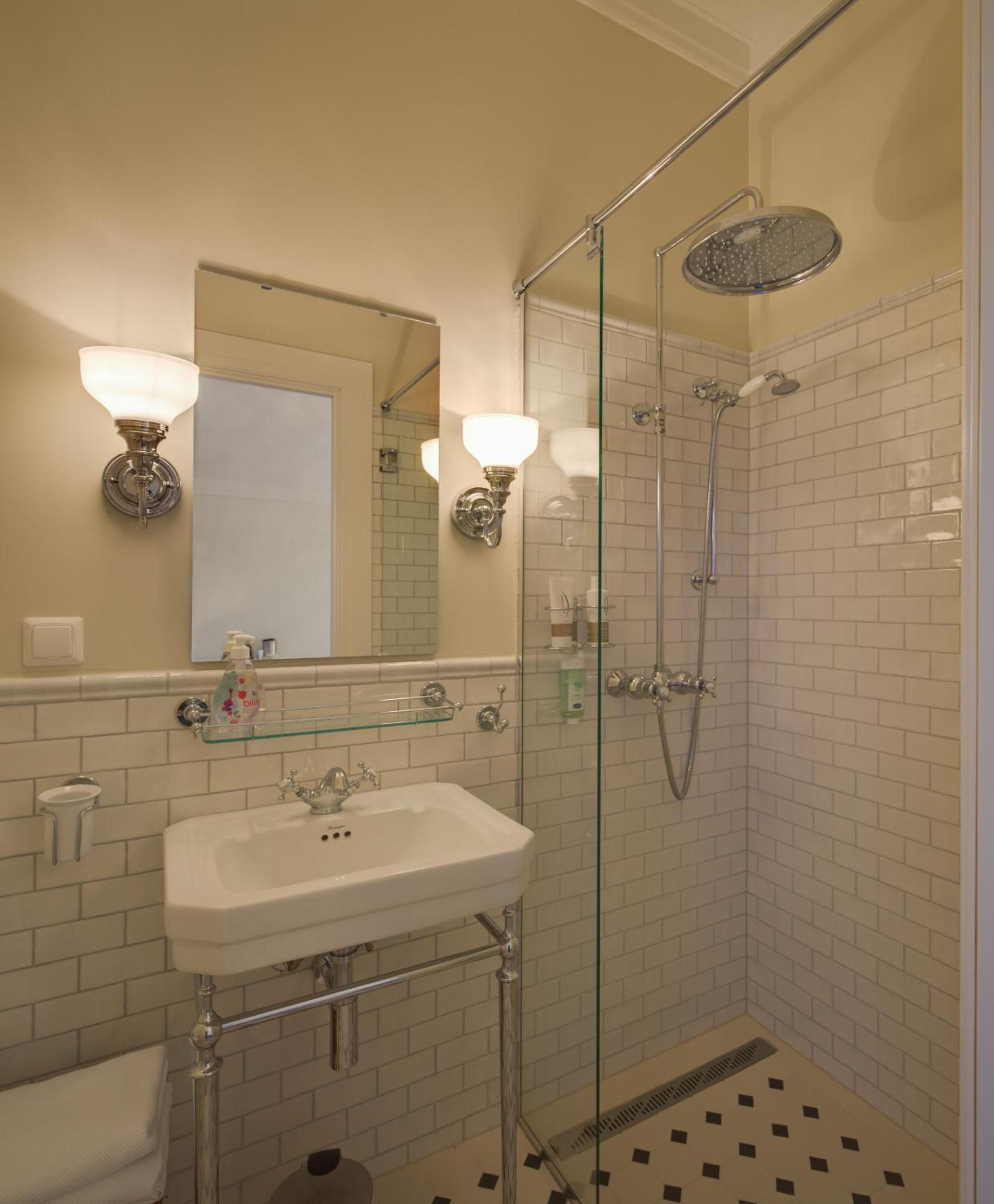 Double Room with Private Bathroom photo 2