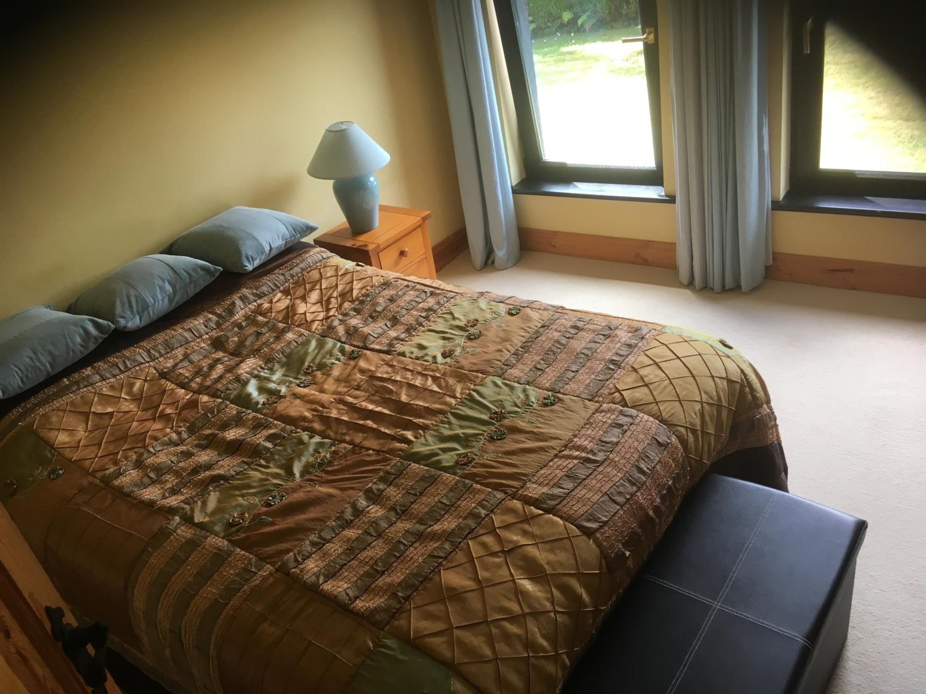 Double Room with Shared Bathroom photo 2