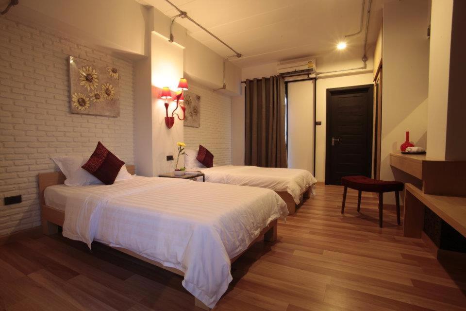 Deluxe Twin Room - Photo 2