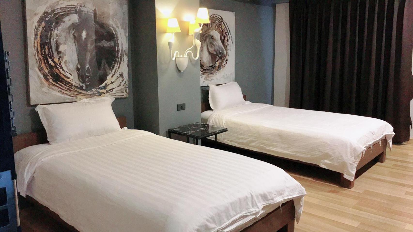 Deluxe Twin Room - Photo 7