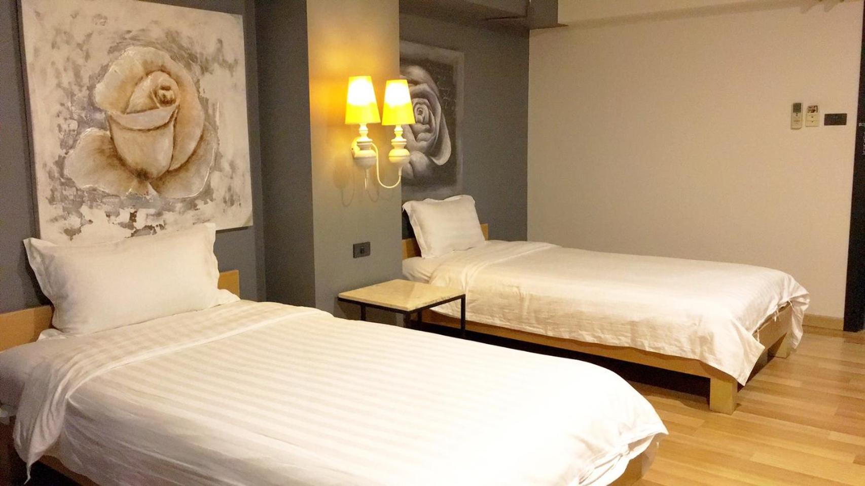 Deluxe Twin Room - Photo 1