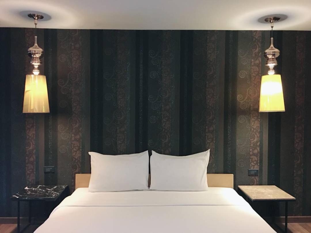Deluxe Double Room - Photo 8