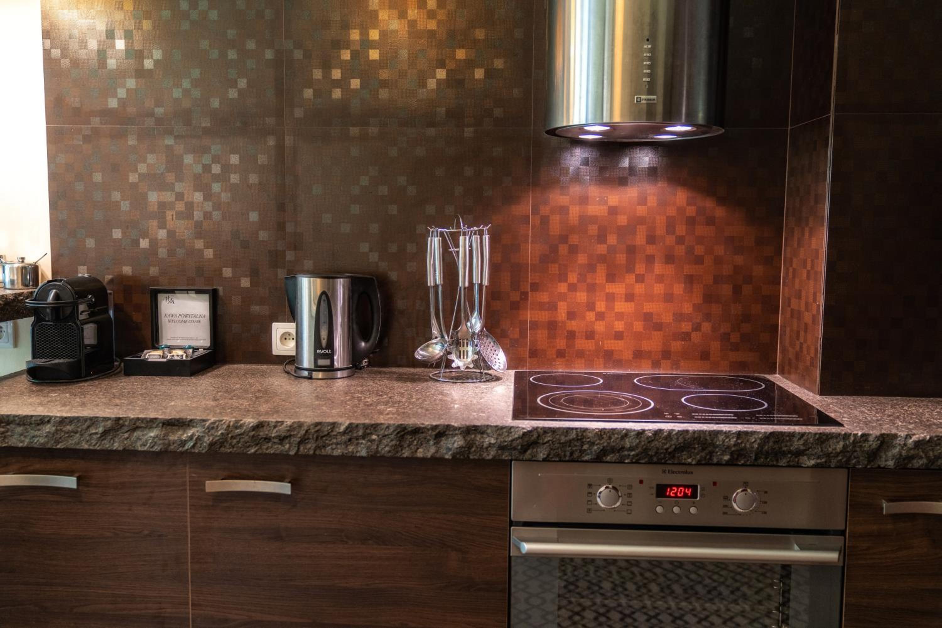 Luxury Apartment - Photo 4
