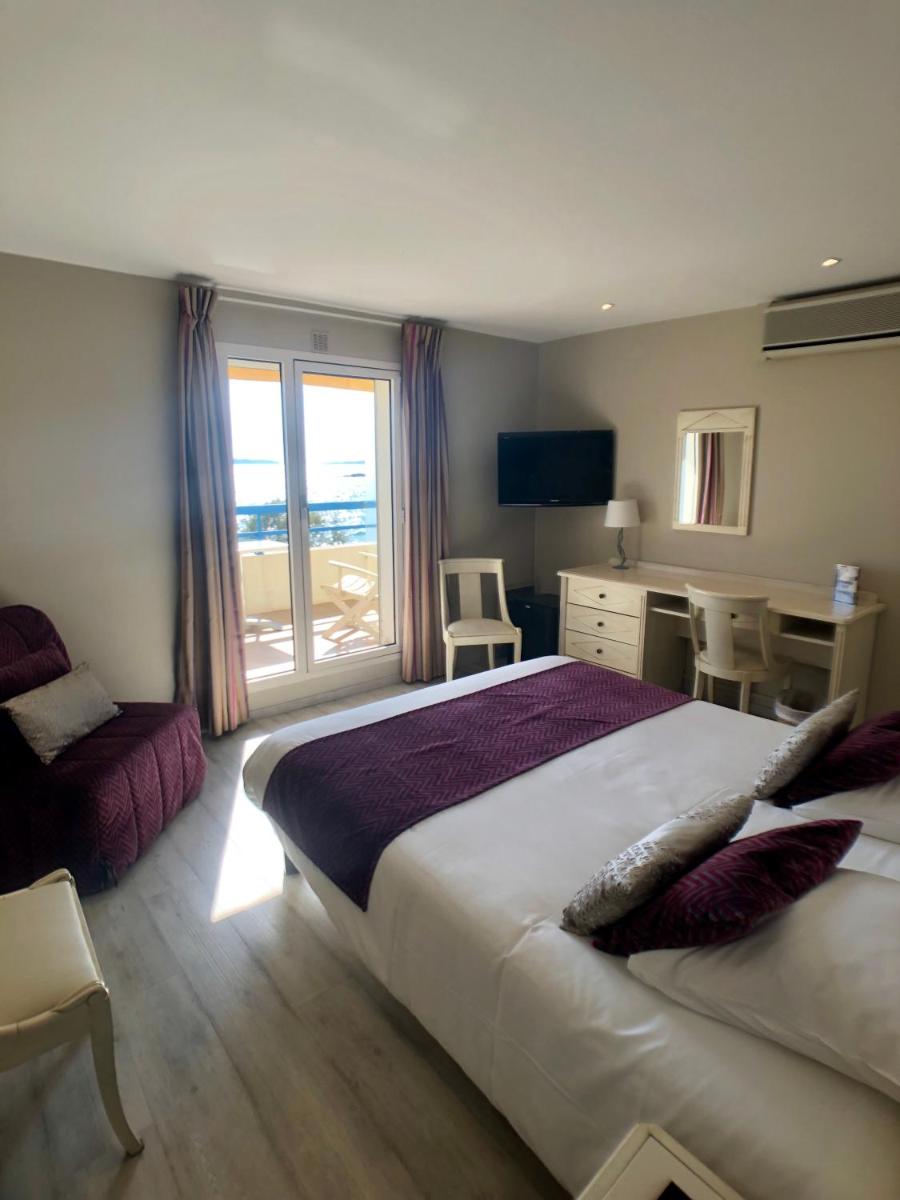 Triple Room with Sea View -  Second Floor photo 3