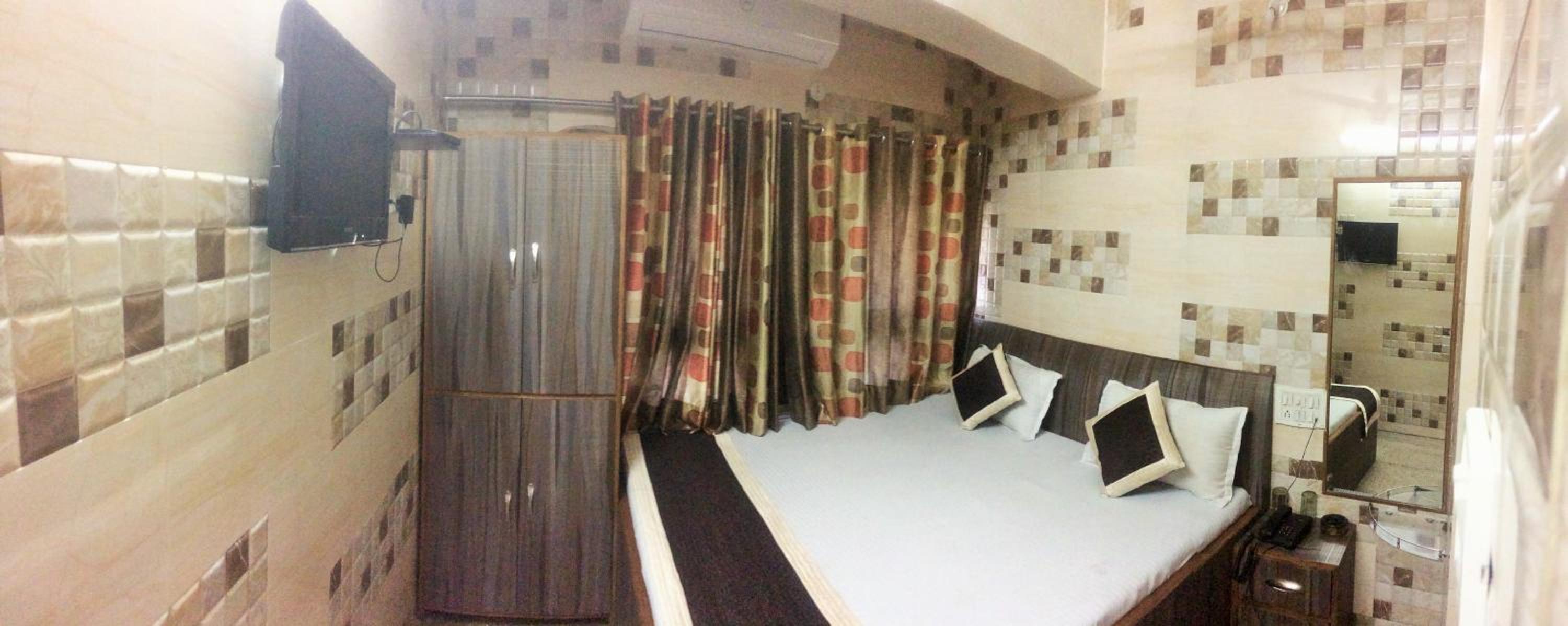 Deluxe Double Room - Photo 1